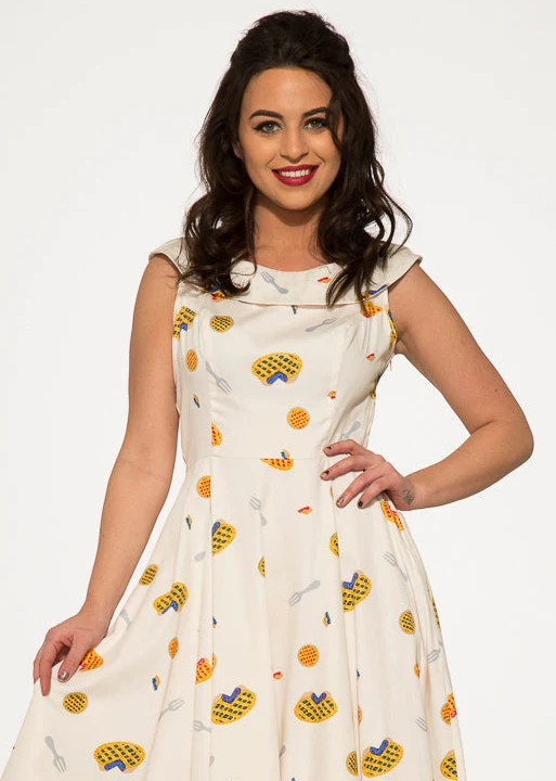 Pie Dress in Off White - Image 2