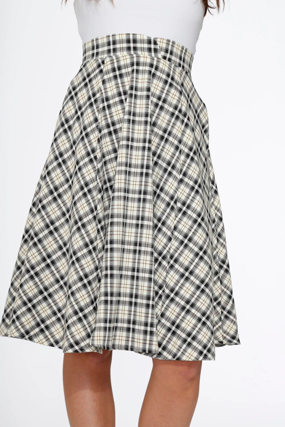 Off White Plaid Swing Skirt - Image 5