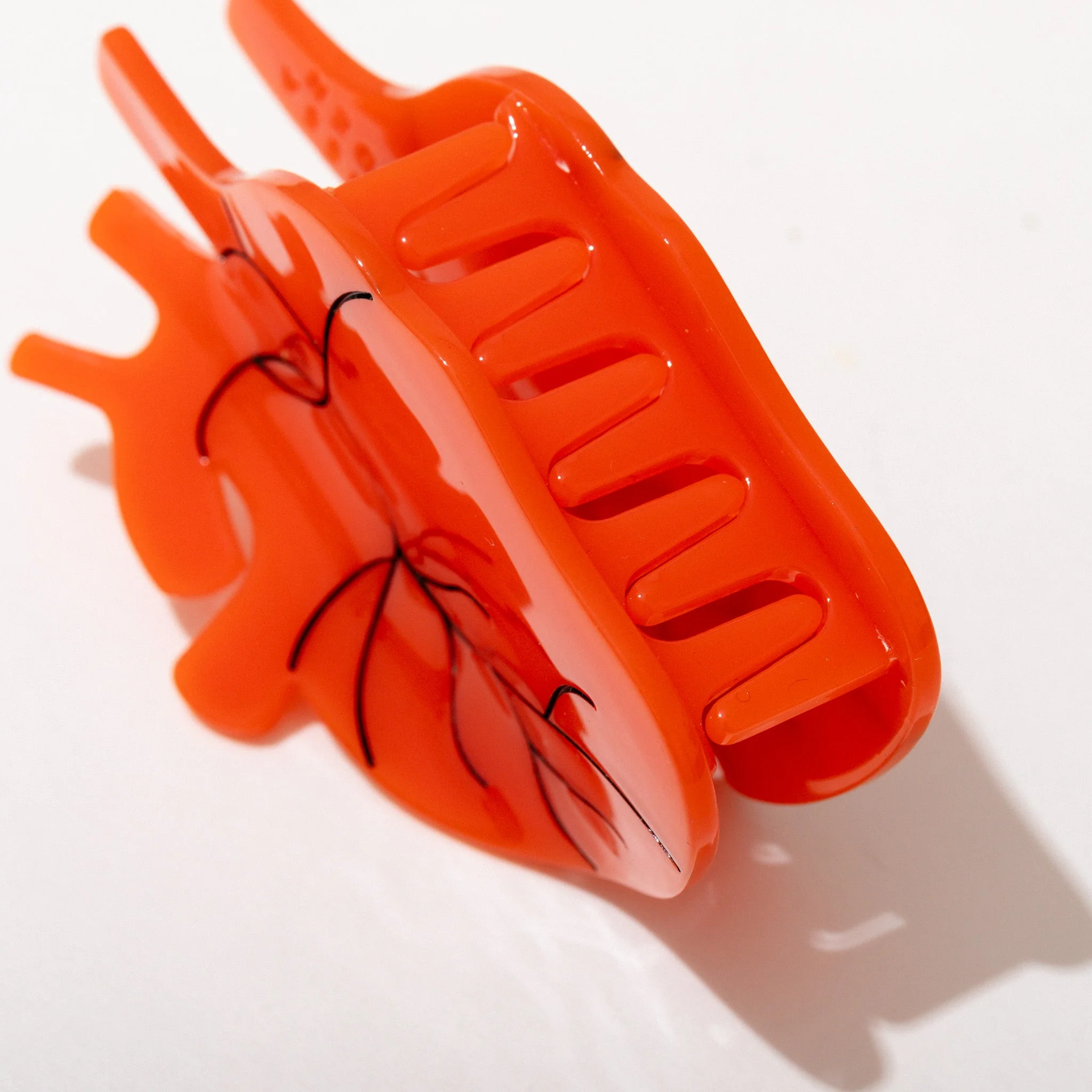 Anatomical Heart Hair Claw - Image 3