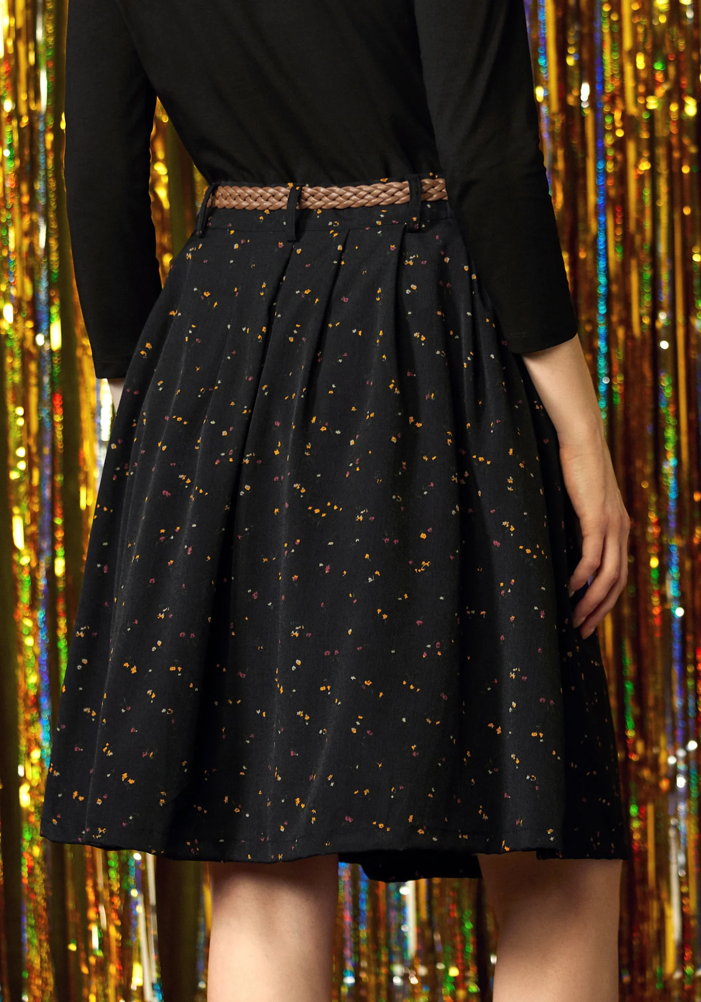 Bookstore's Best Skirt - Image 4