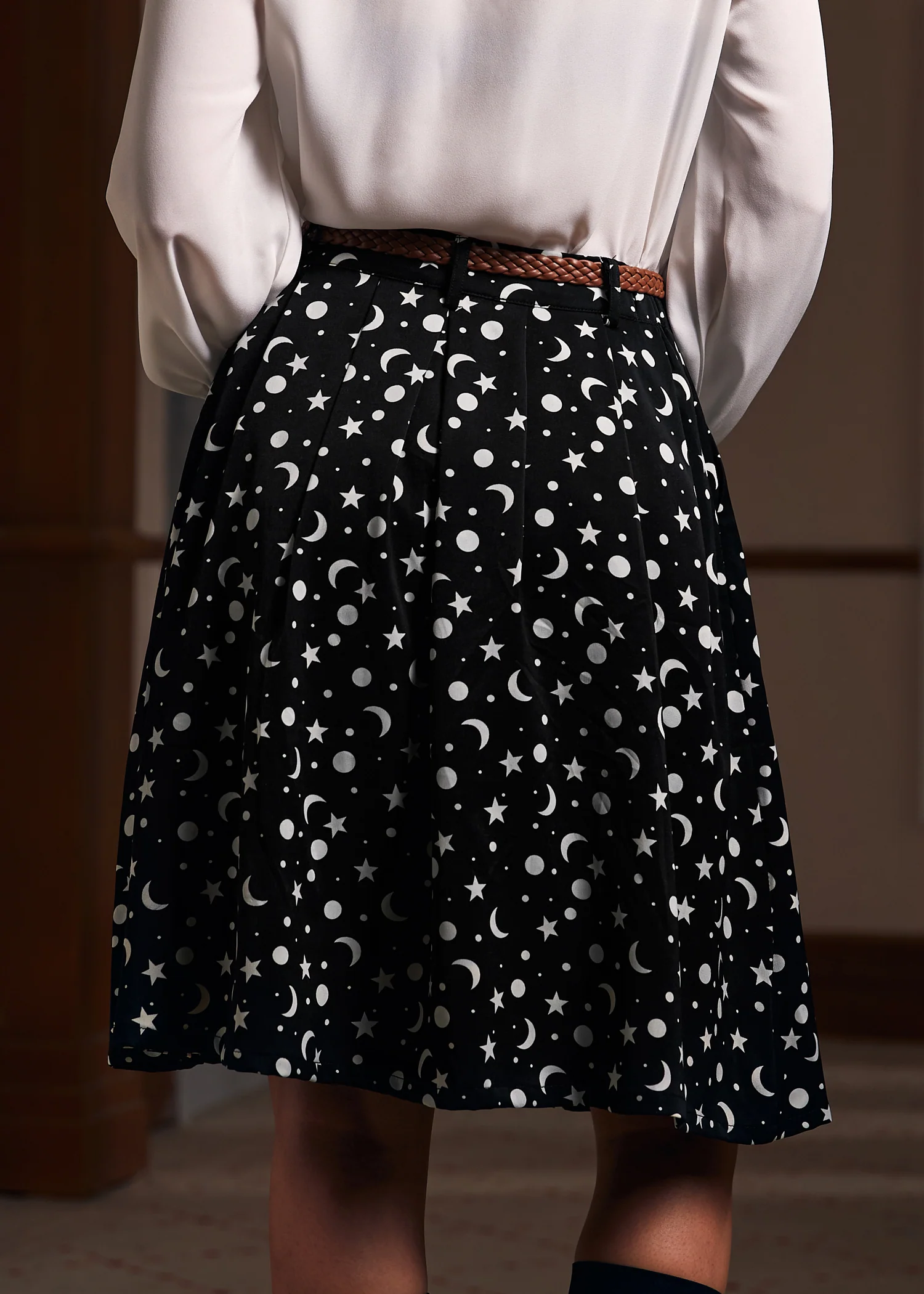 Bookstore's Best Skirt - Image 4