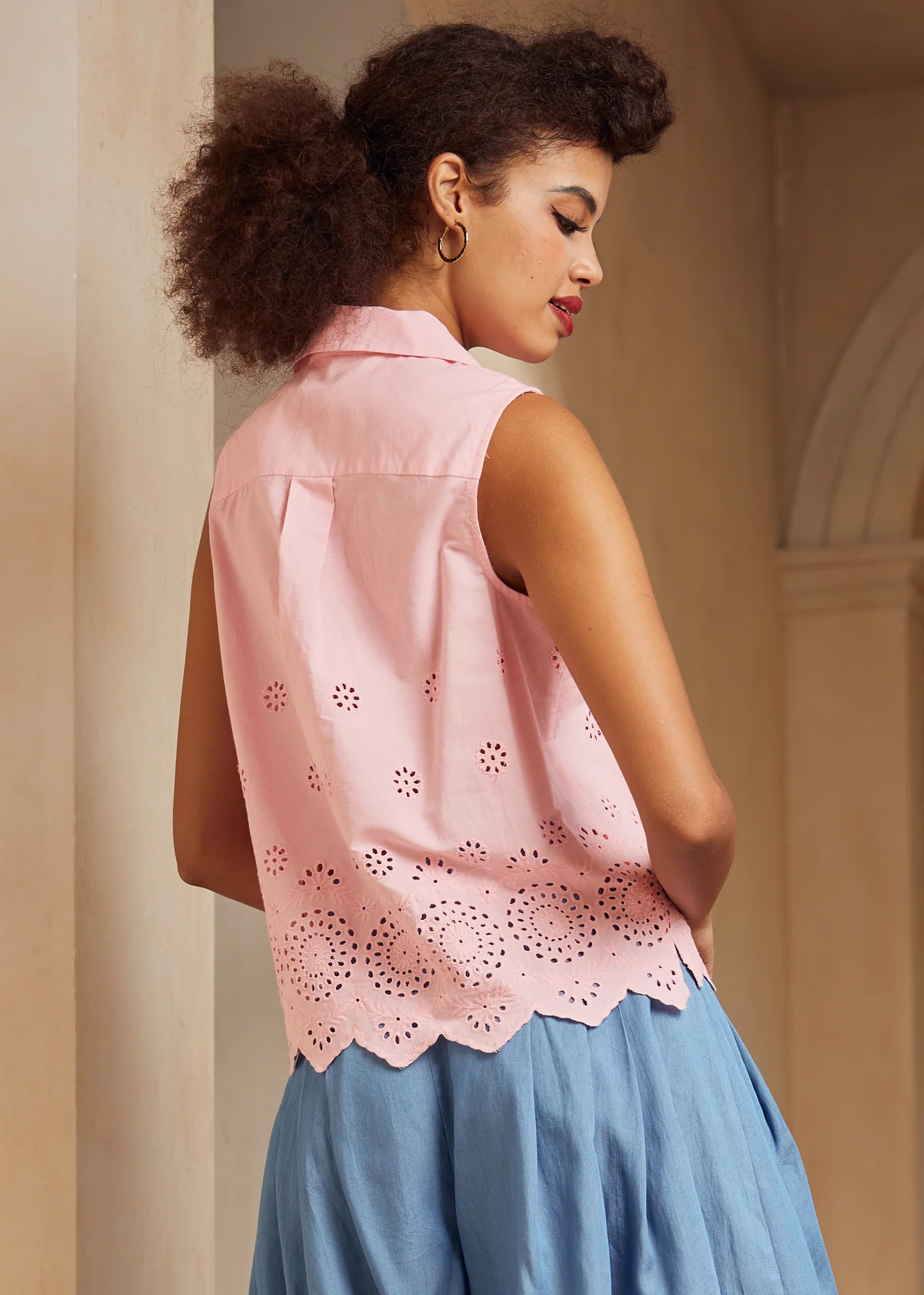 Spotlight Spark Embroidered Sleeveless Shirt - Image 5