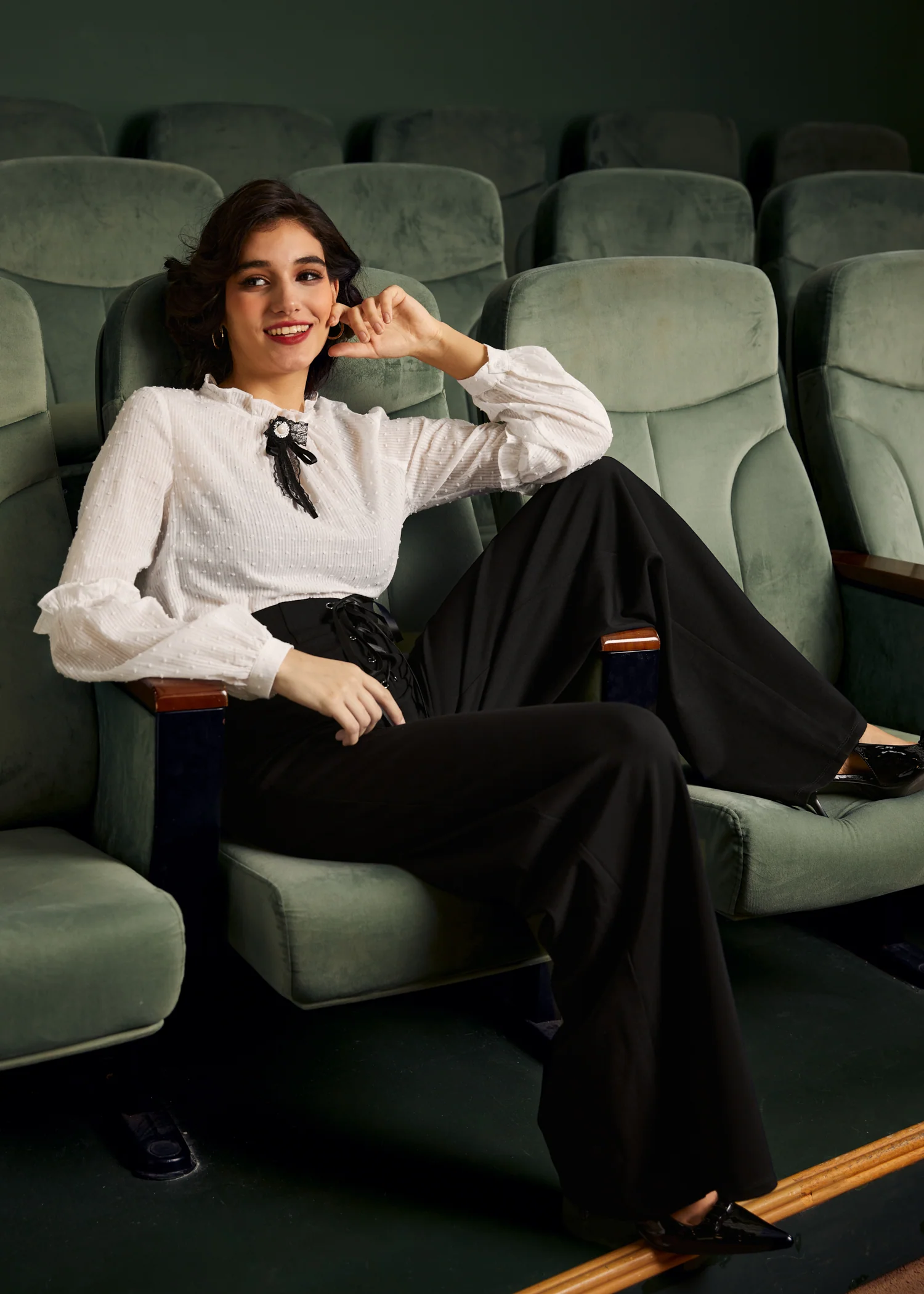 Bygone Beauty Balloon Sleeve Blouse - Image 2