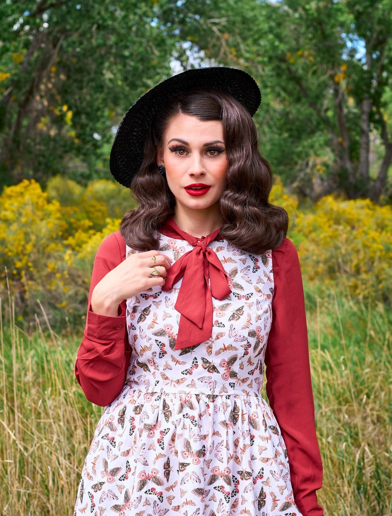 Butterfly Vintage Sleeveless Dress in Cream - Image 4