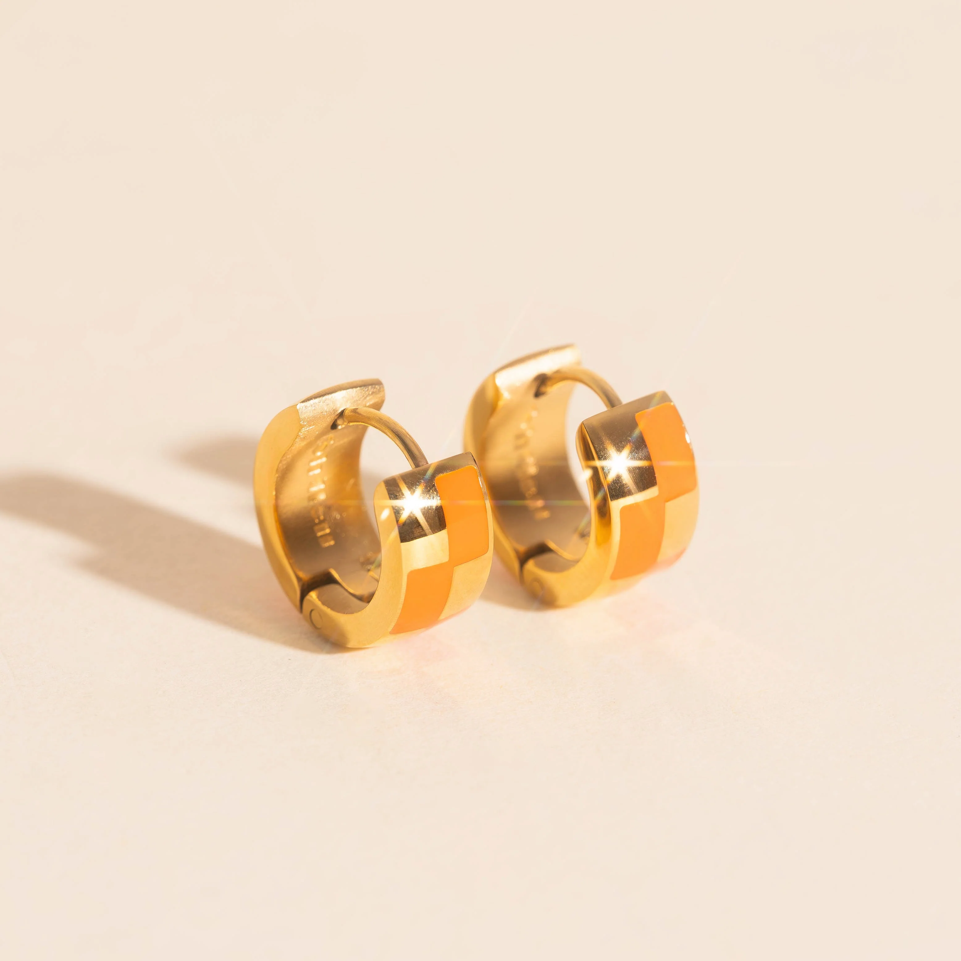 Checkered Rounded Super Chunky Huggie Hoop Earrings - Image 19