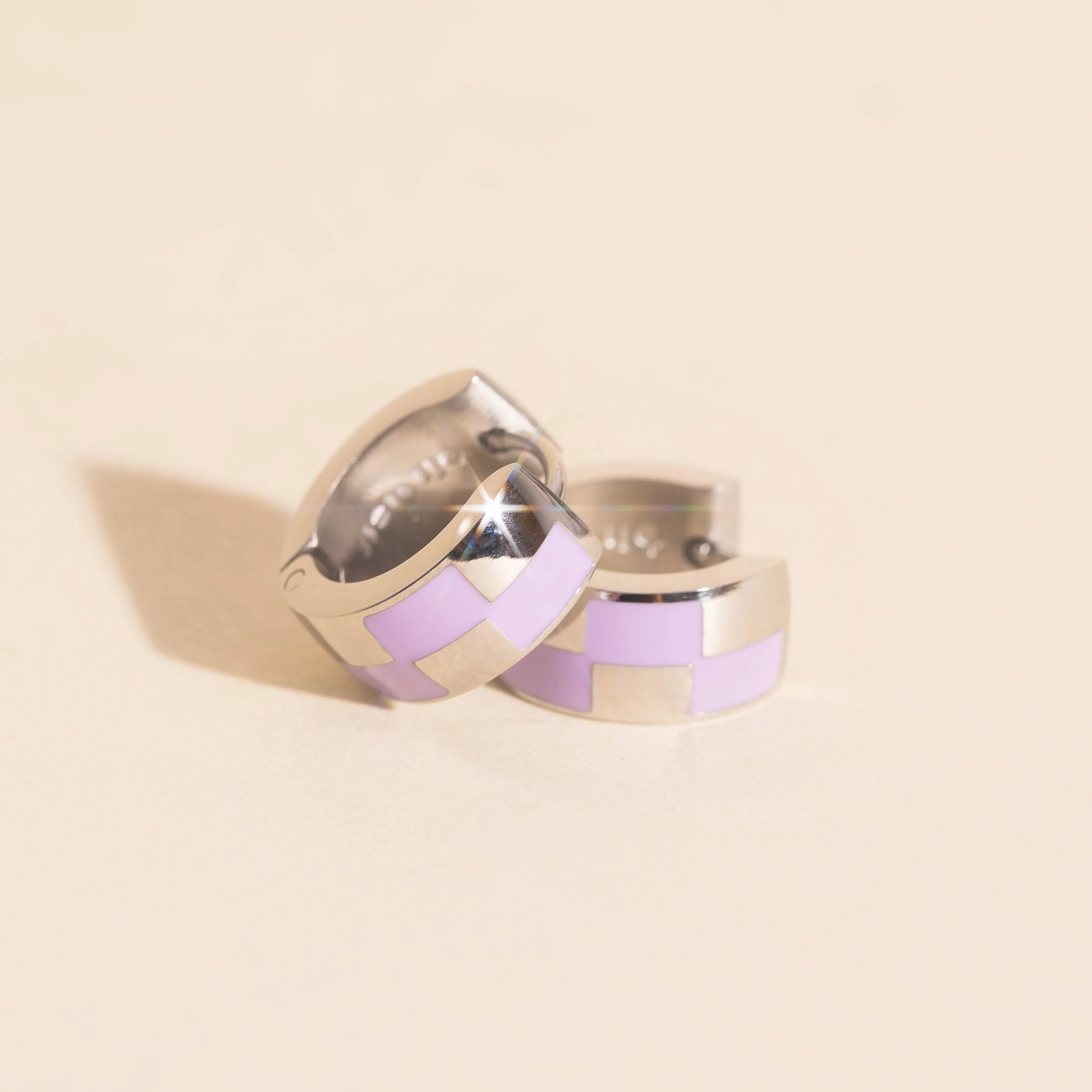 Checkered Rounded Super Chunky Huggie Hoop Earrings - Image 28