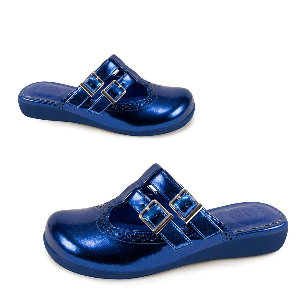 ChocolaticasĀ® Chrome Crush Blue Women's Clog - Image 4