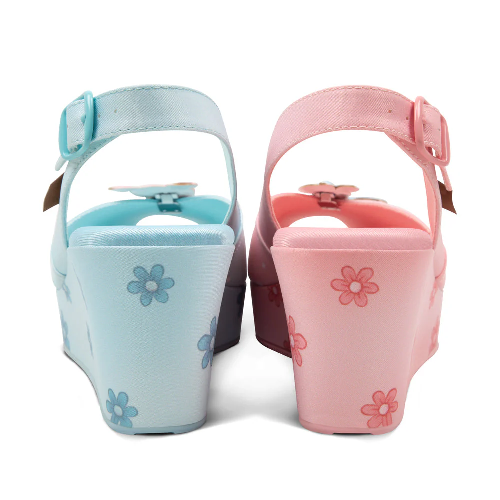 ChocolaticasĀ® Deer Women's Sandal - Image 4