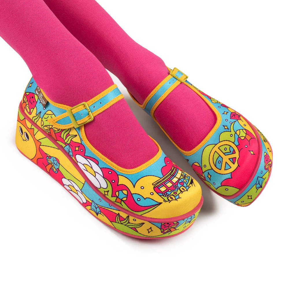 Chocolaticas® Love On The Road Women's Mary Jane Platform - Image 4