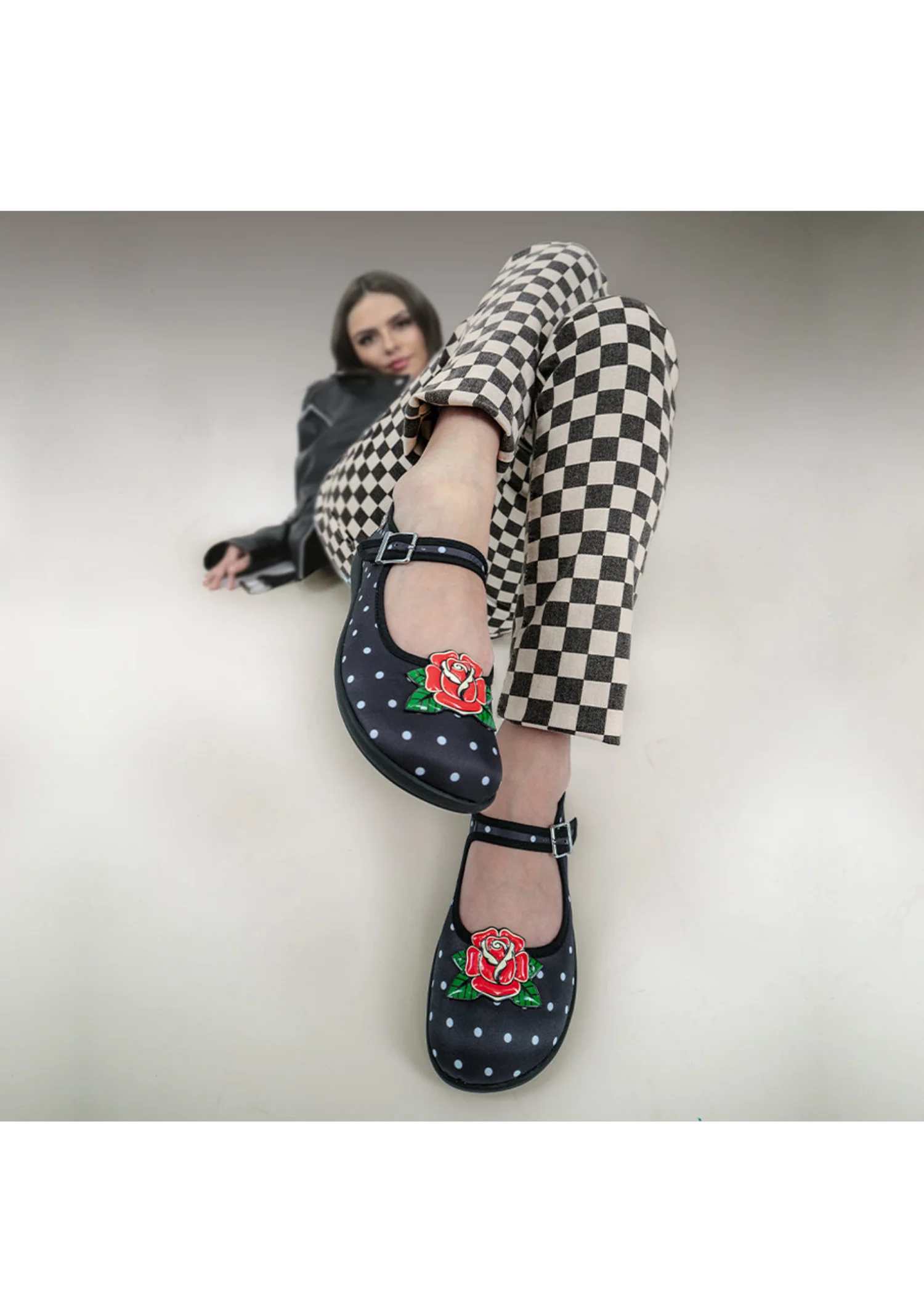 ChocolaticasĀ® Rockabilly Women's Mary Jane Flat