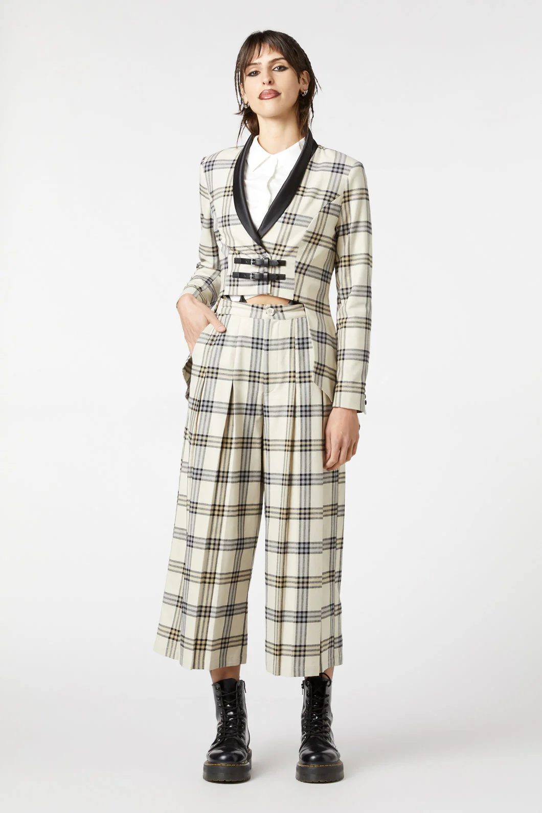 Crescent Tartan Tail Coat - Image 2