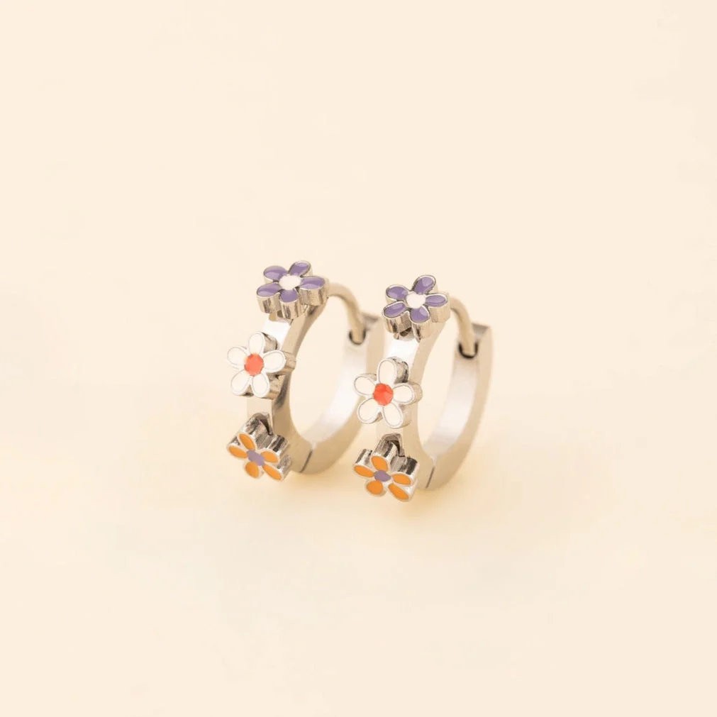 Daisy 3D Huggie Hoop Earrings - Image 10