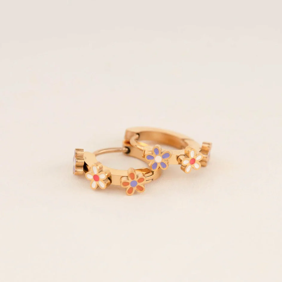 Daisy 3D Huggie Hoop Earrings - Image 15