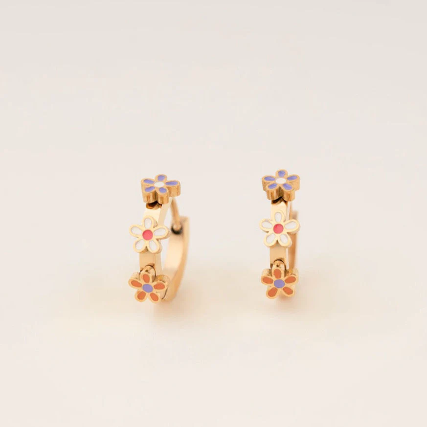 Daisy 3D Huggie Hoop Earrings - Image 9