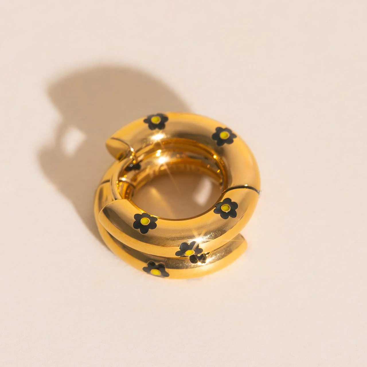 Daisy Chunky Rounded Huggie Hoop Earrings - Image 19