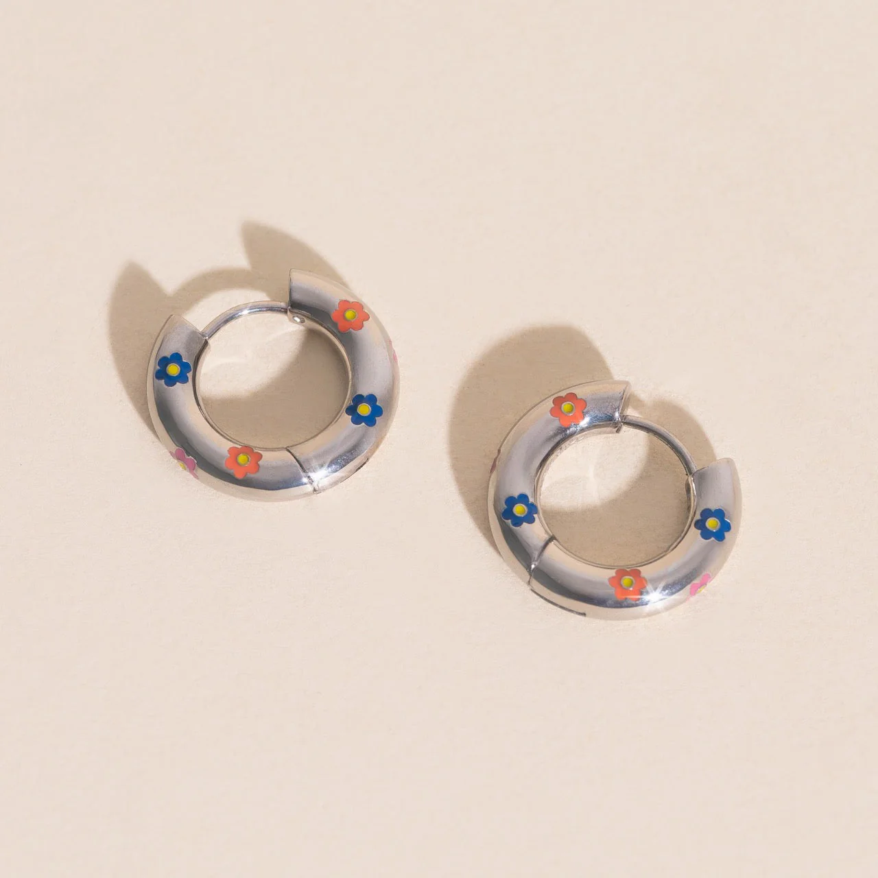 Daisy Chunky Rounded Huggie Hoop Earrings - Image 24