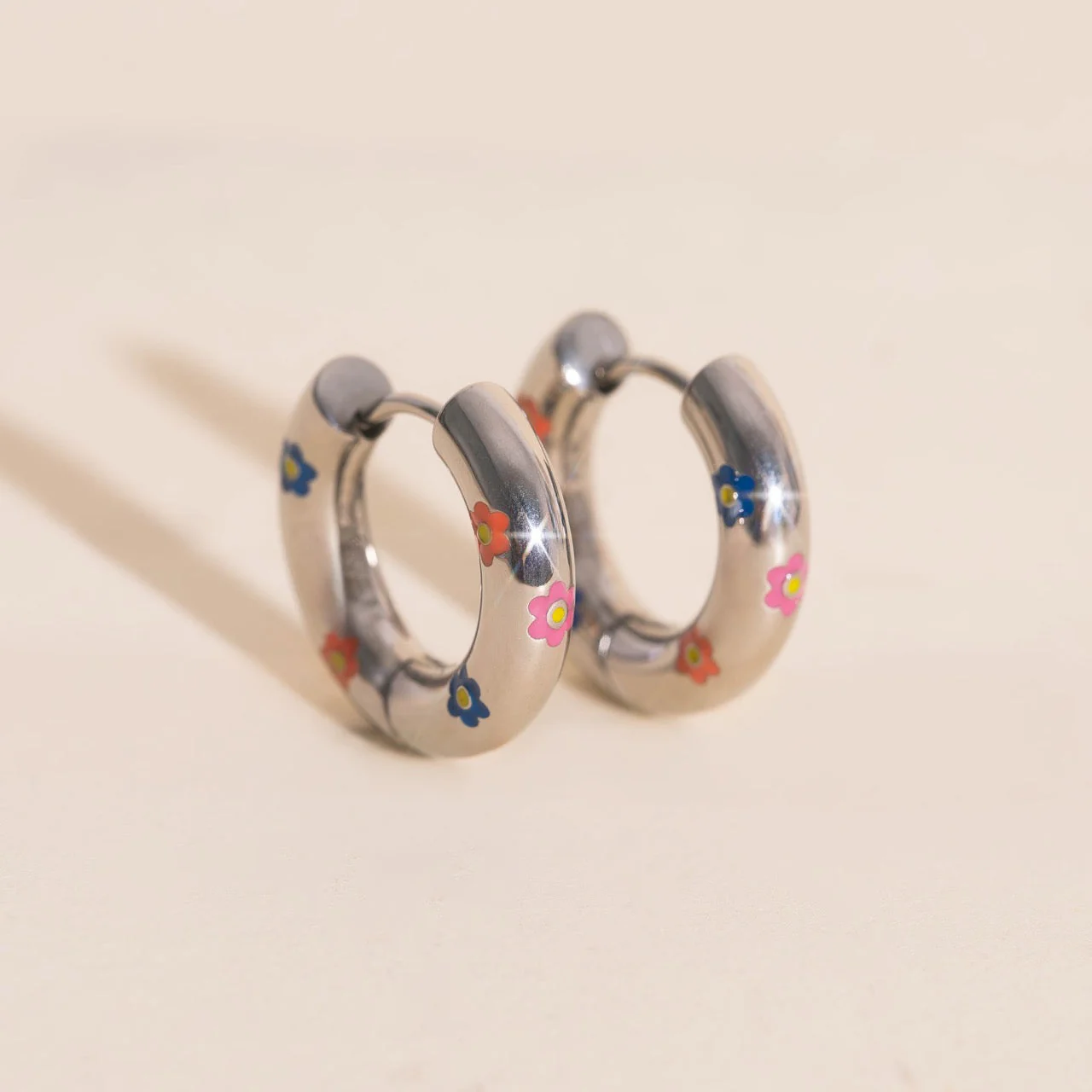 Daisy Chunky Rounded Huggie Hoop Earrings - Image 25