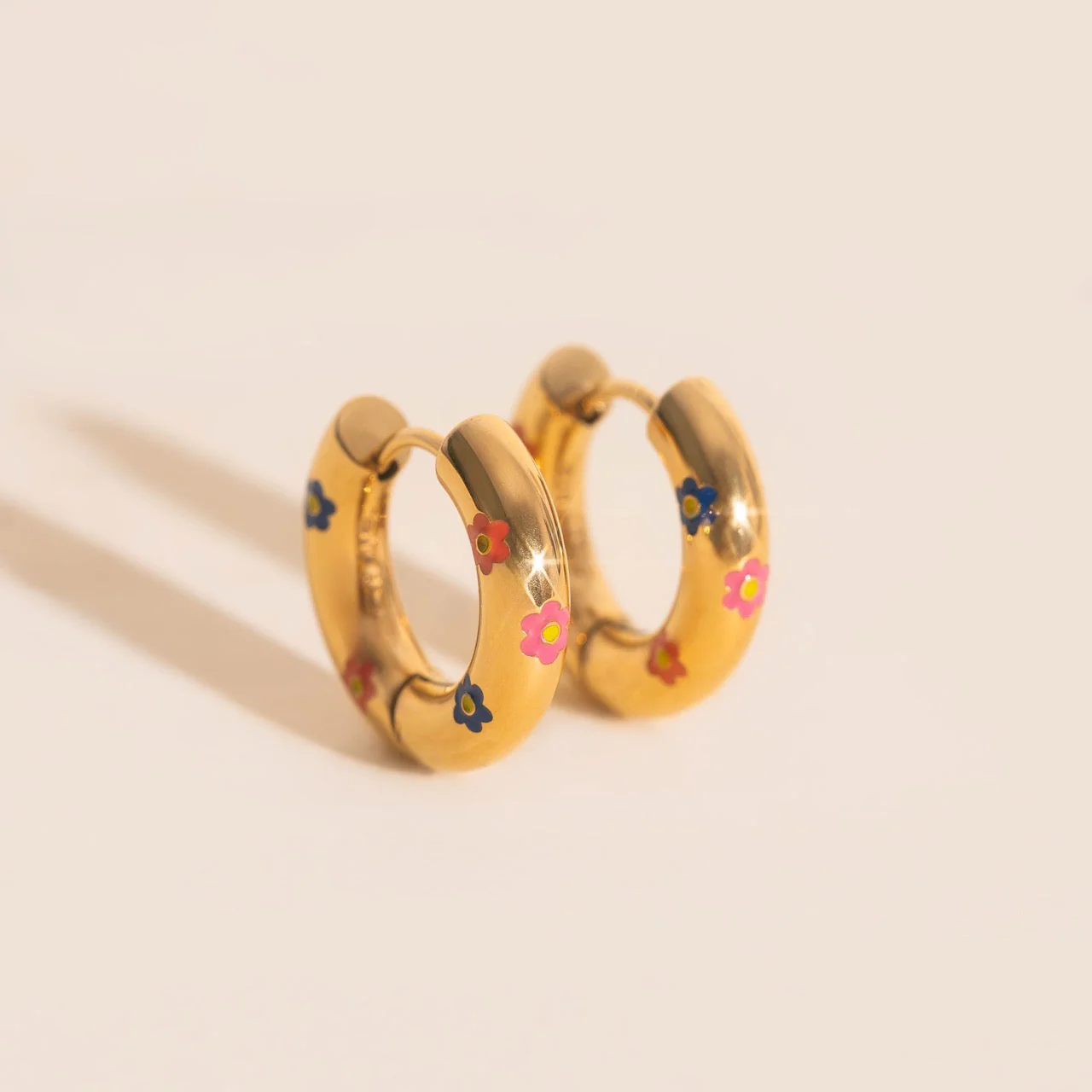 Daisy Chunky Rounded Huggie Hoop Earrings - Image 26