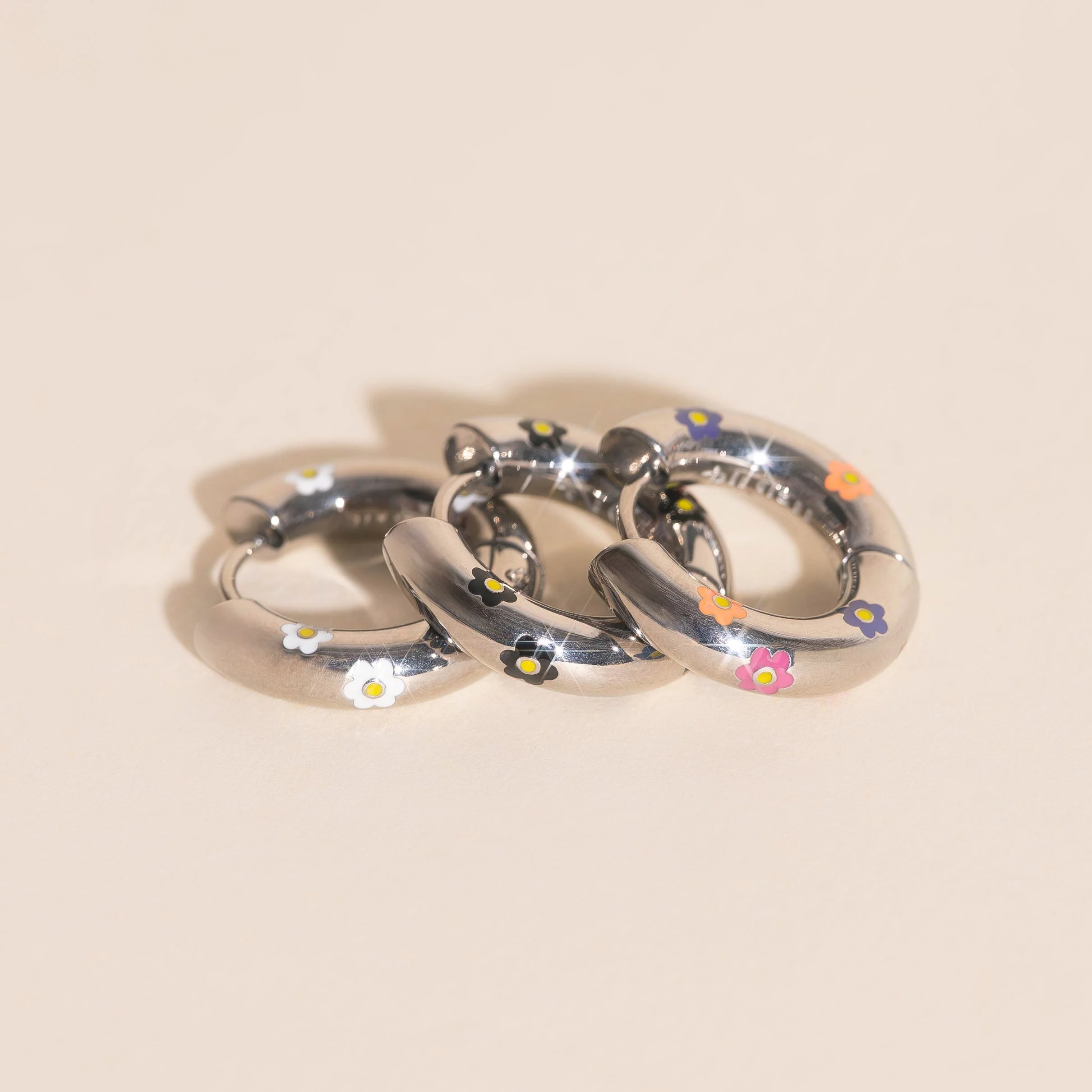 Daisy Chunky Rounded Huggie Hoop Earrings - Image 28