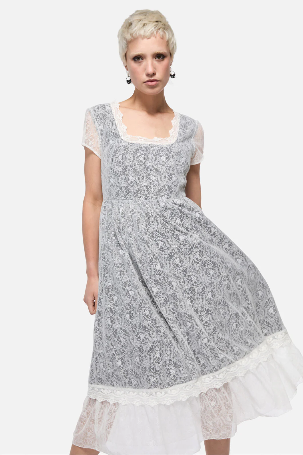 Forgotten City Lace Dress - Image 15