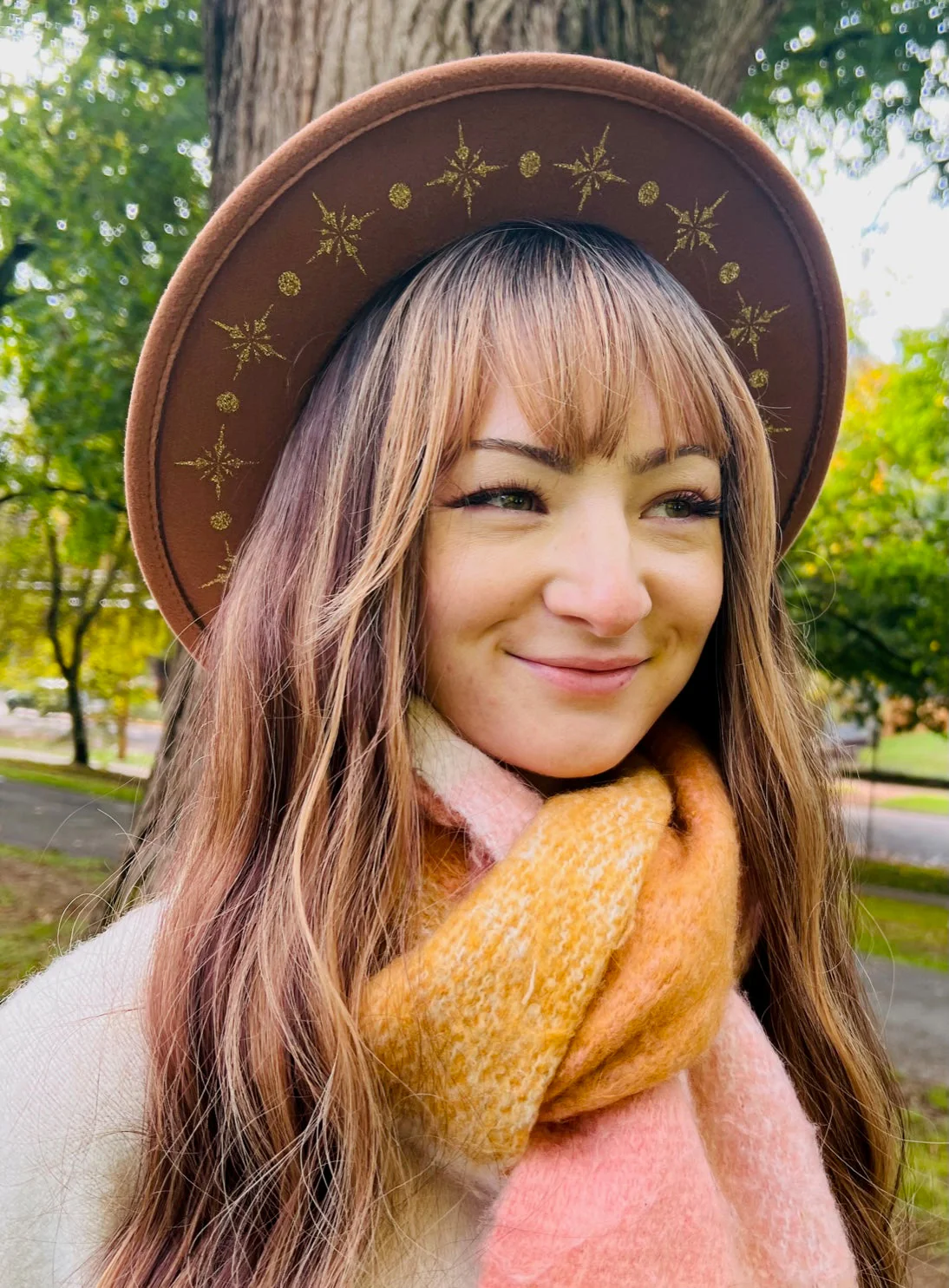Vegan Felt Hat - Wide Brim - Gold Starburst - Image 2