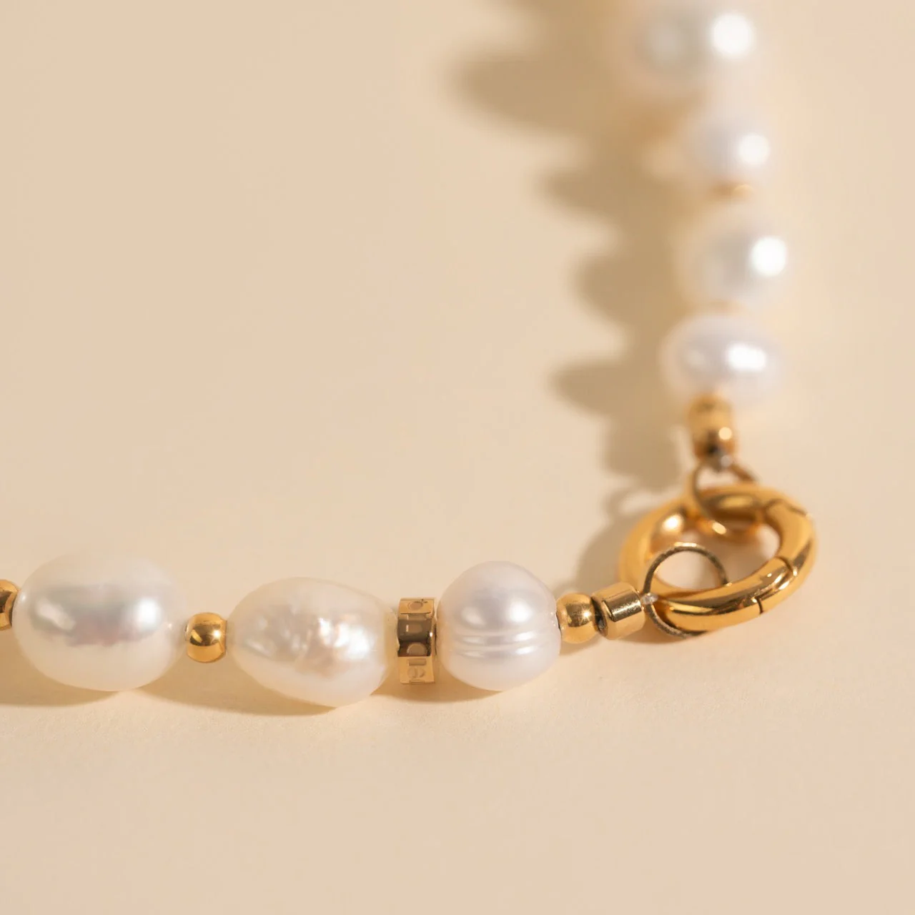 Freshwater Pearl Necklace (18") - Image 9