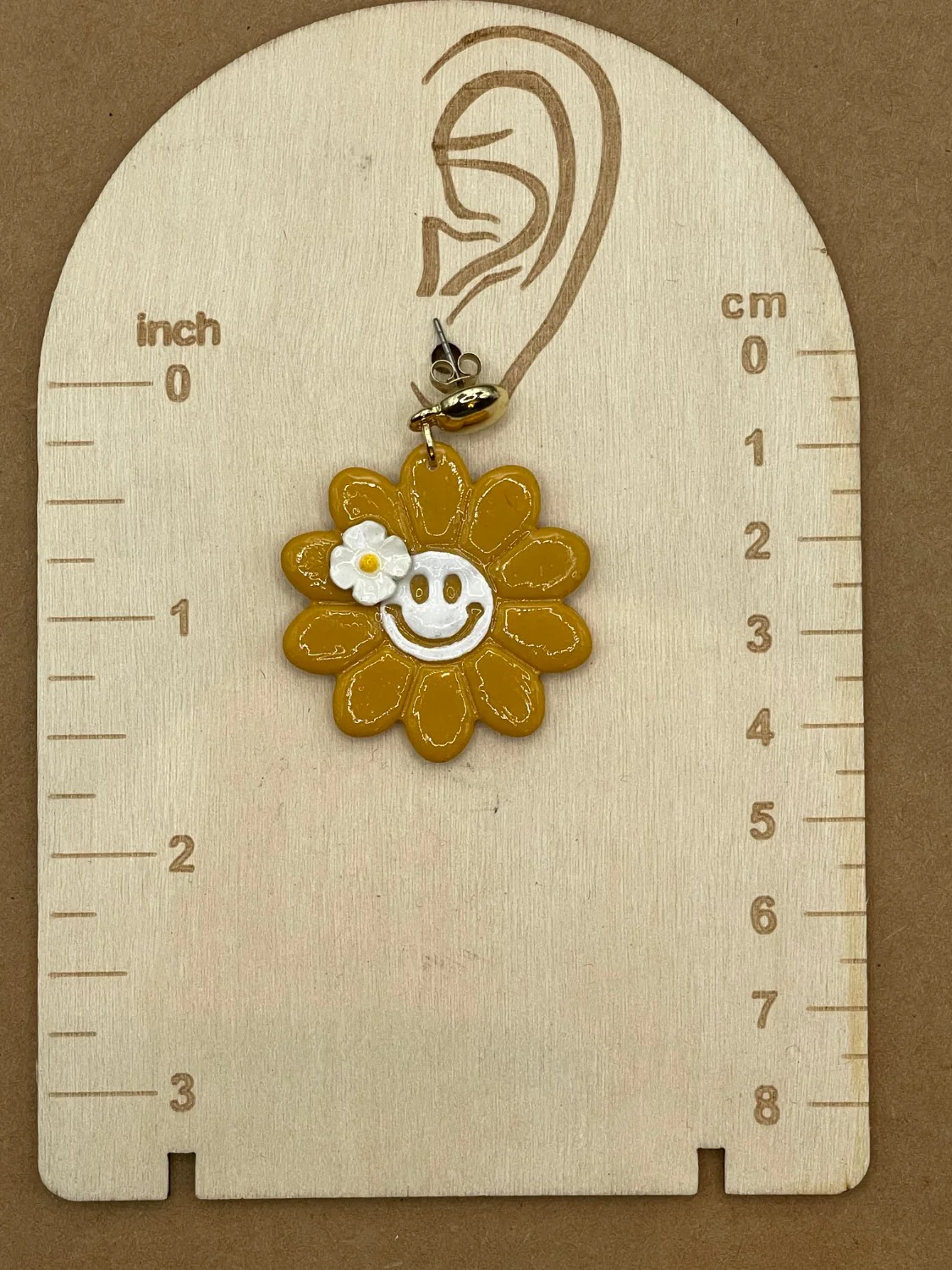 Groovy Smiley Daisy Earrings - Image 2