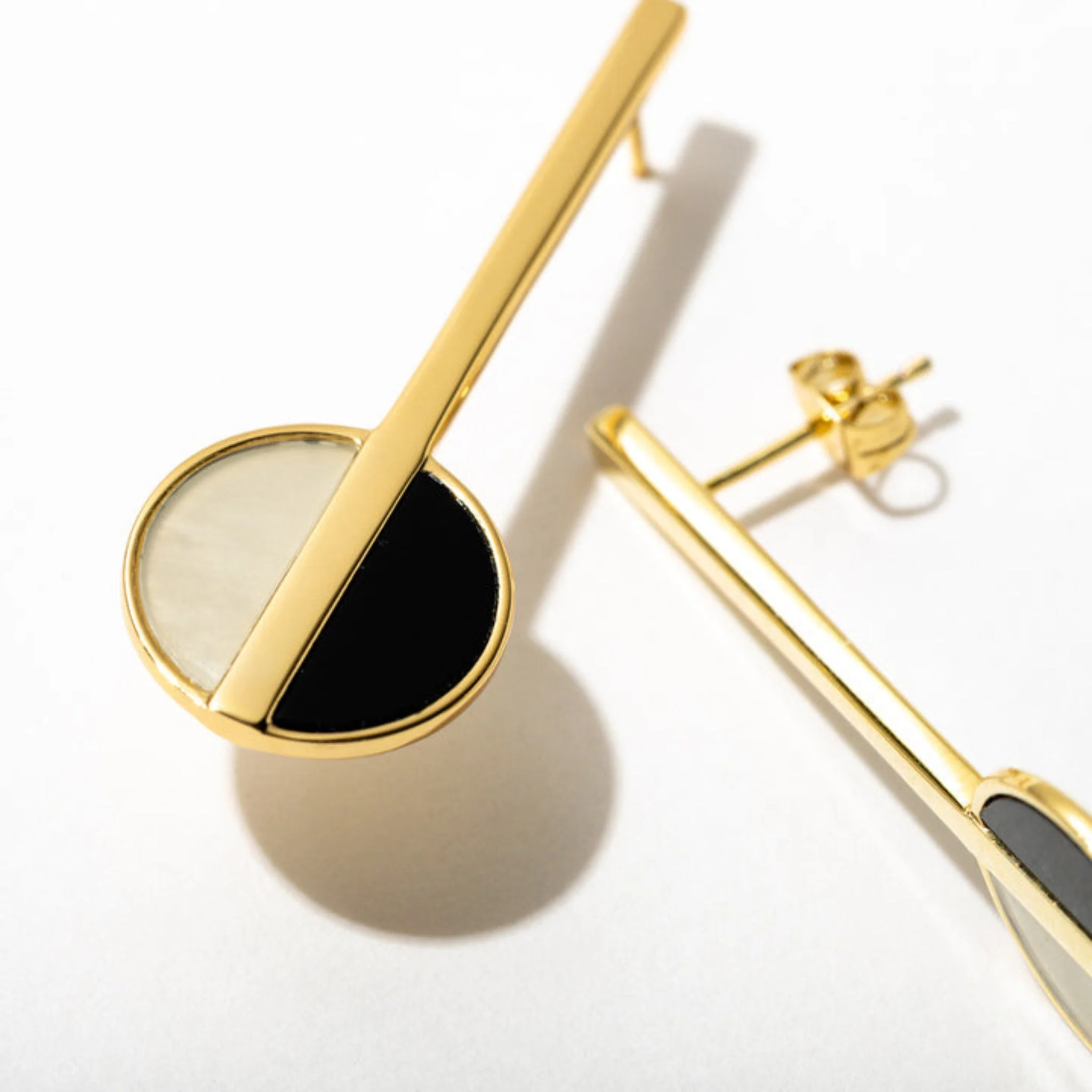 Hannah Drop Earrings - Image 3