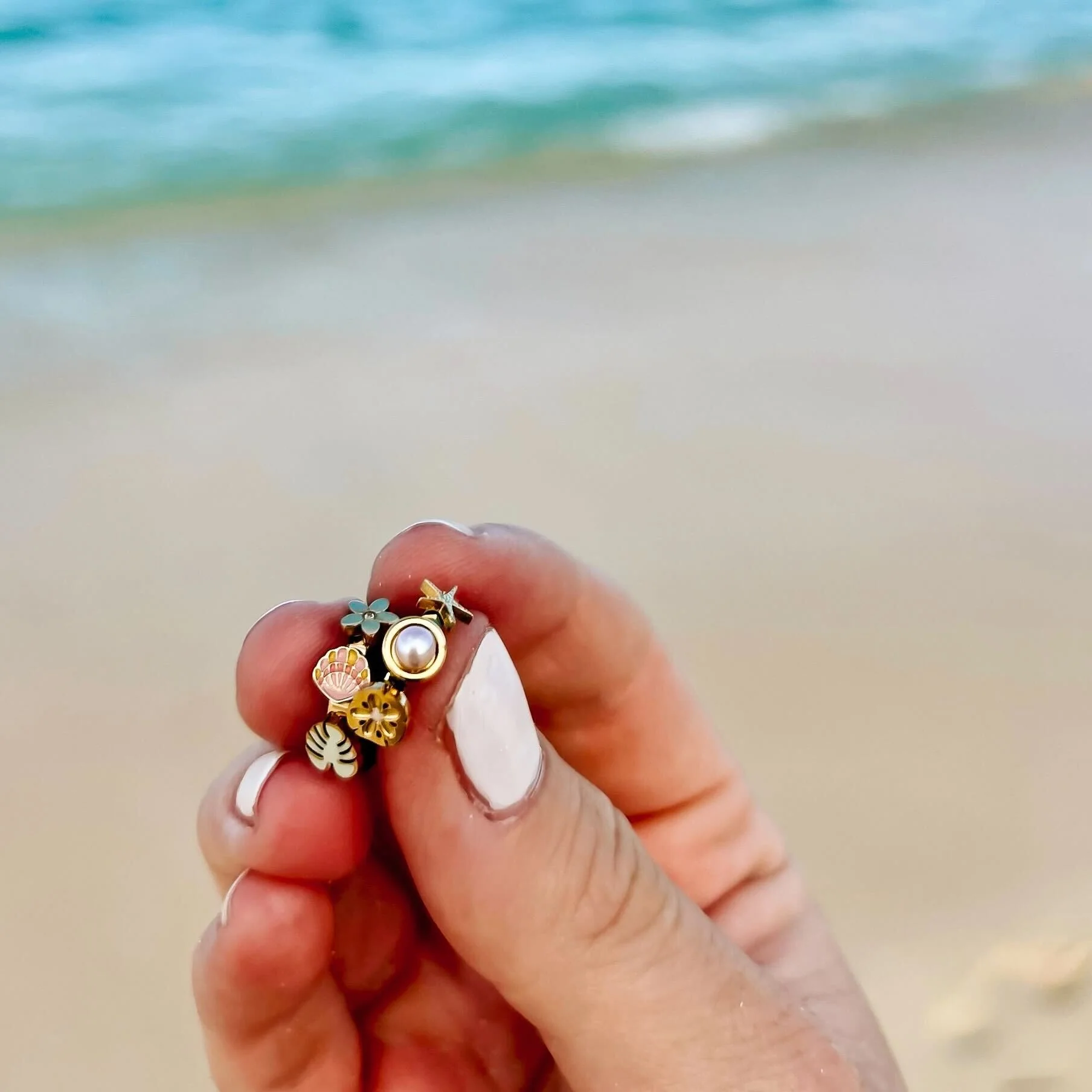 Hawaii 3D Huggie Hoop Earrings - Image 2