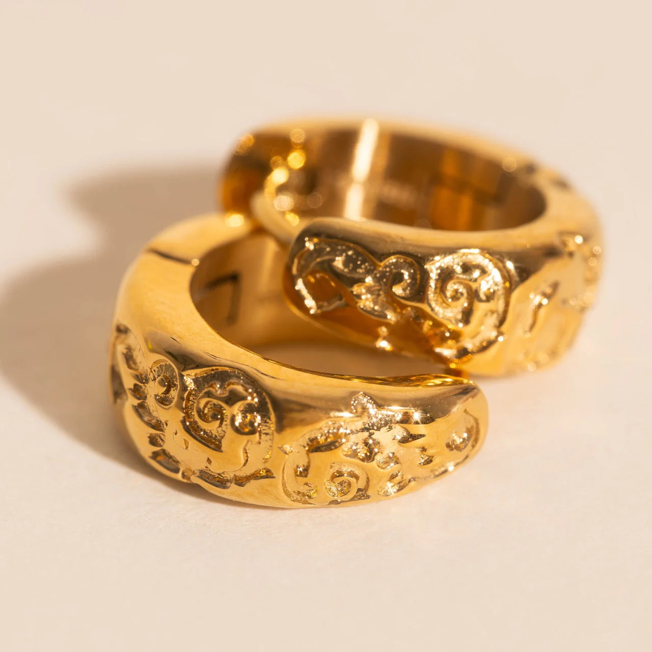 Heirloom Etch Teardrop Super Chunky Huggie Hoop Earrings - Image 3