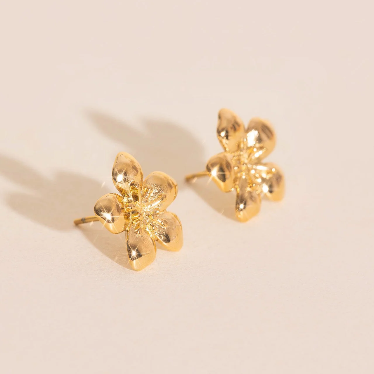 Hibiscus Stud Earrings - Image 4