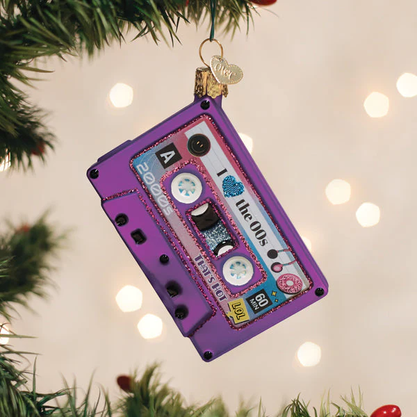 I Love The 00s Ornament