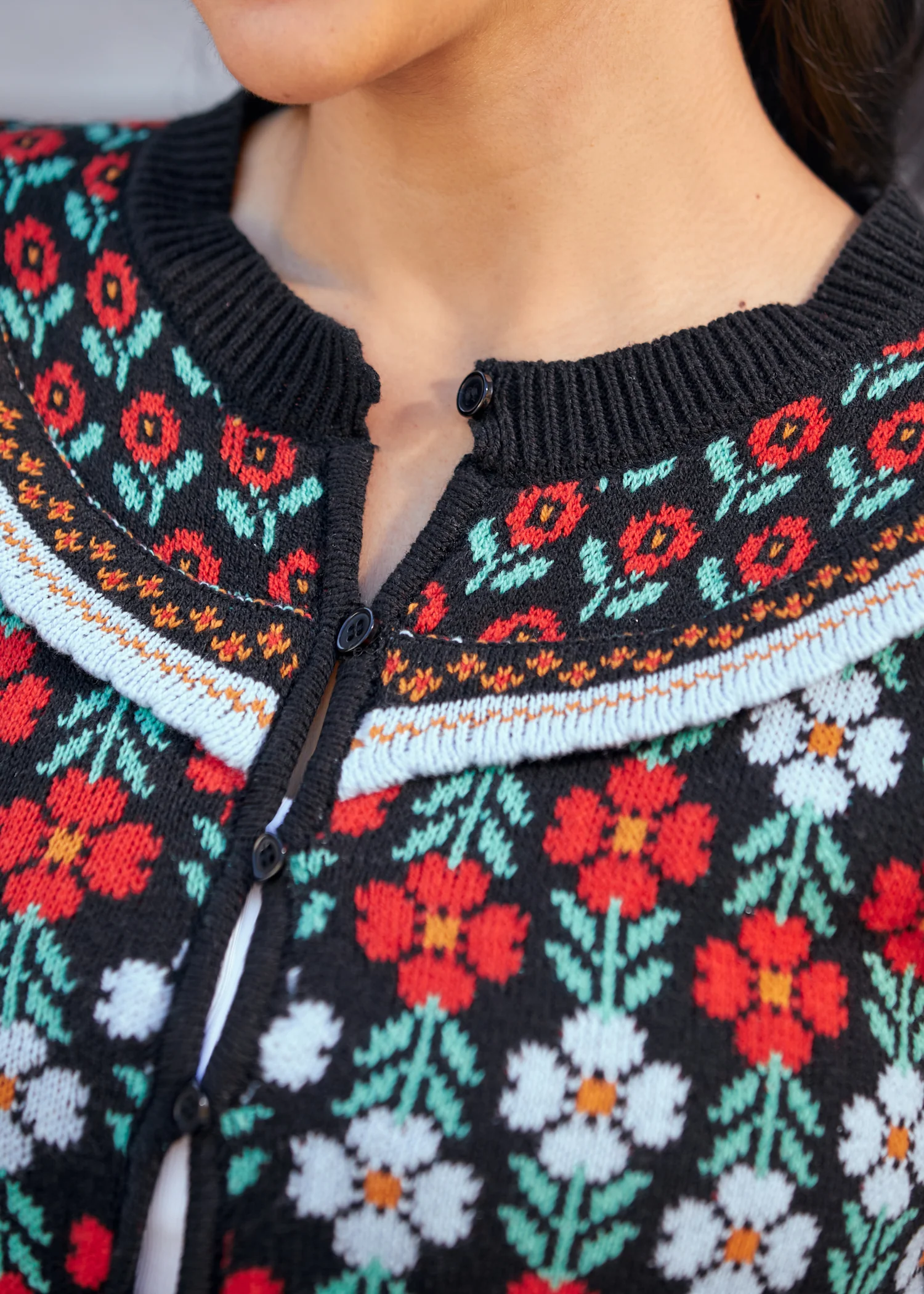 Timeless Tapestry Jacquard Cardigan - Image 6