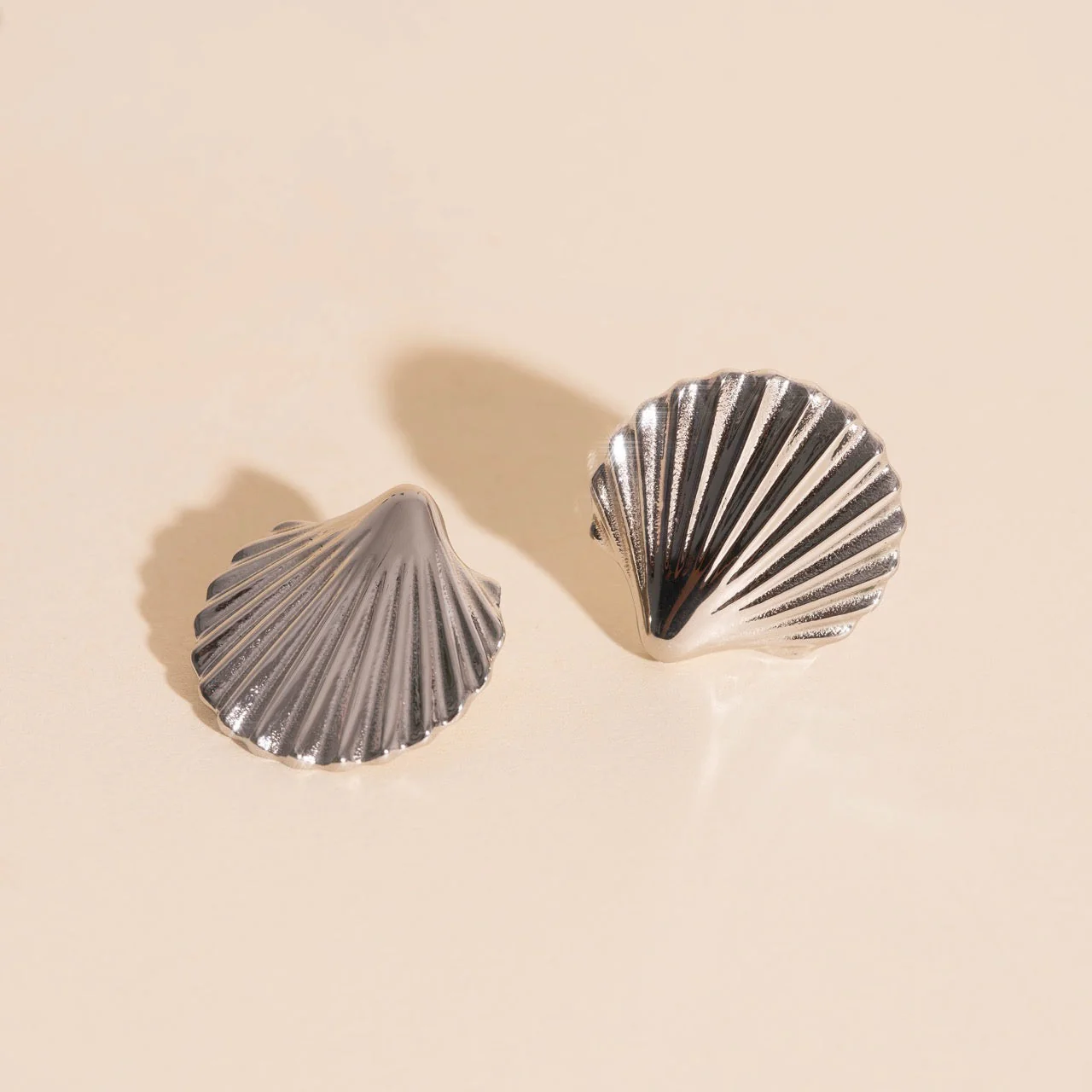 Jumbo Seashell Stud Earrings - Image 7