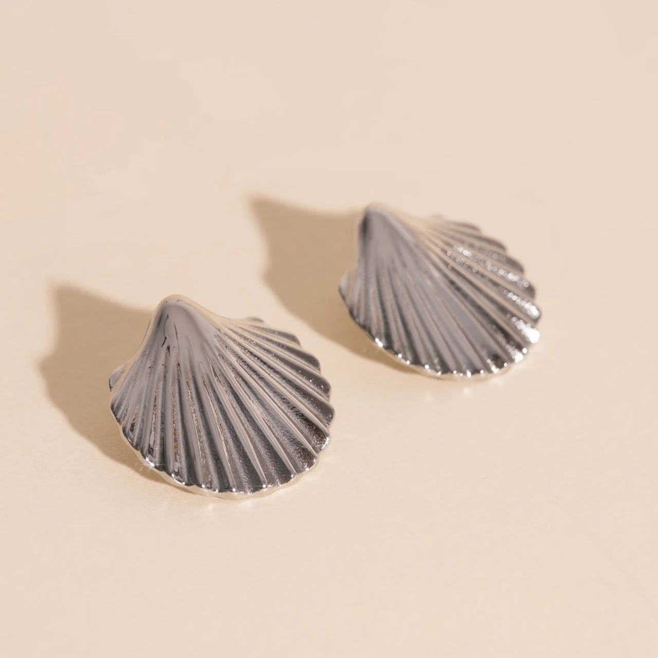 Jumbo Seashell Stud Earrings - Image 8