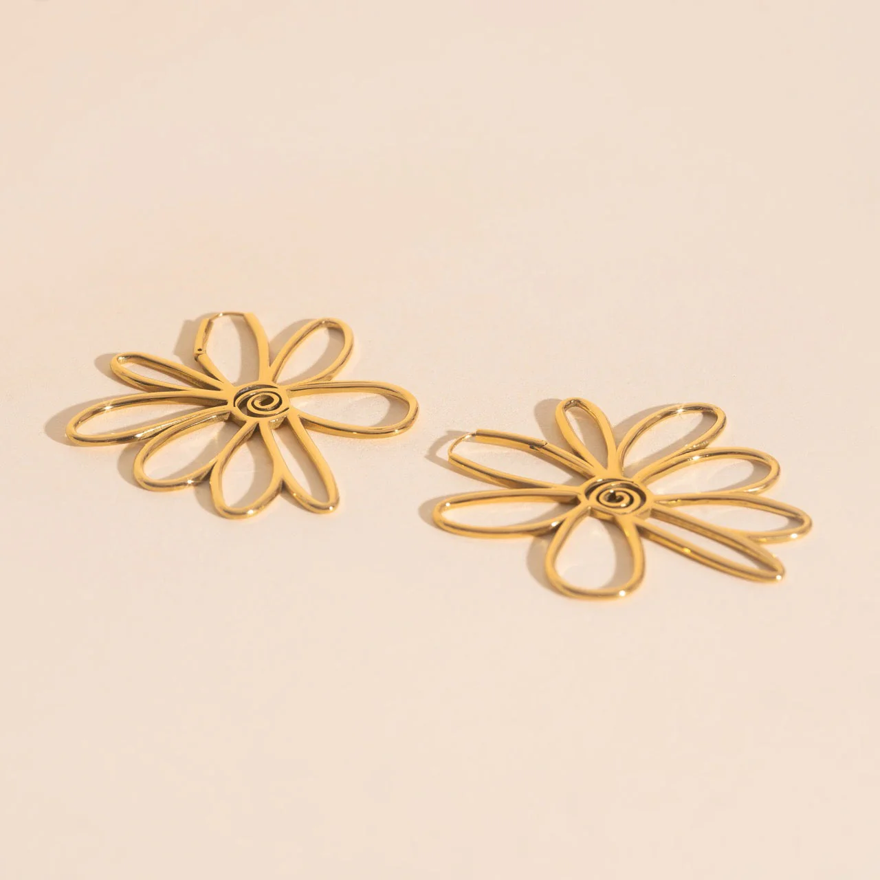Jumbo Wire Floral Huggie Hoop Earrings - Image 3