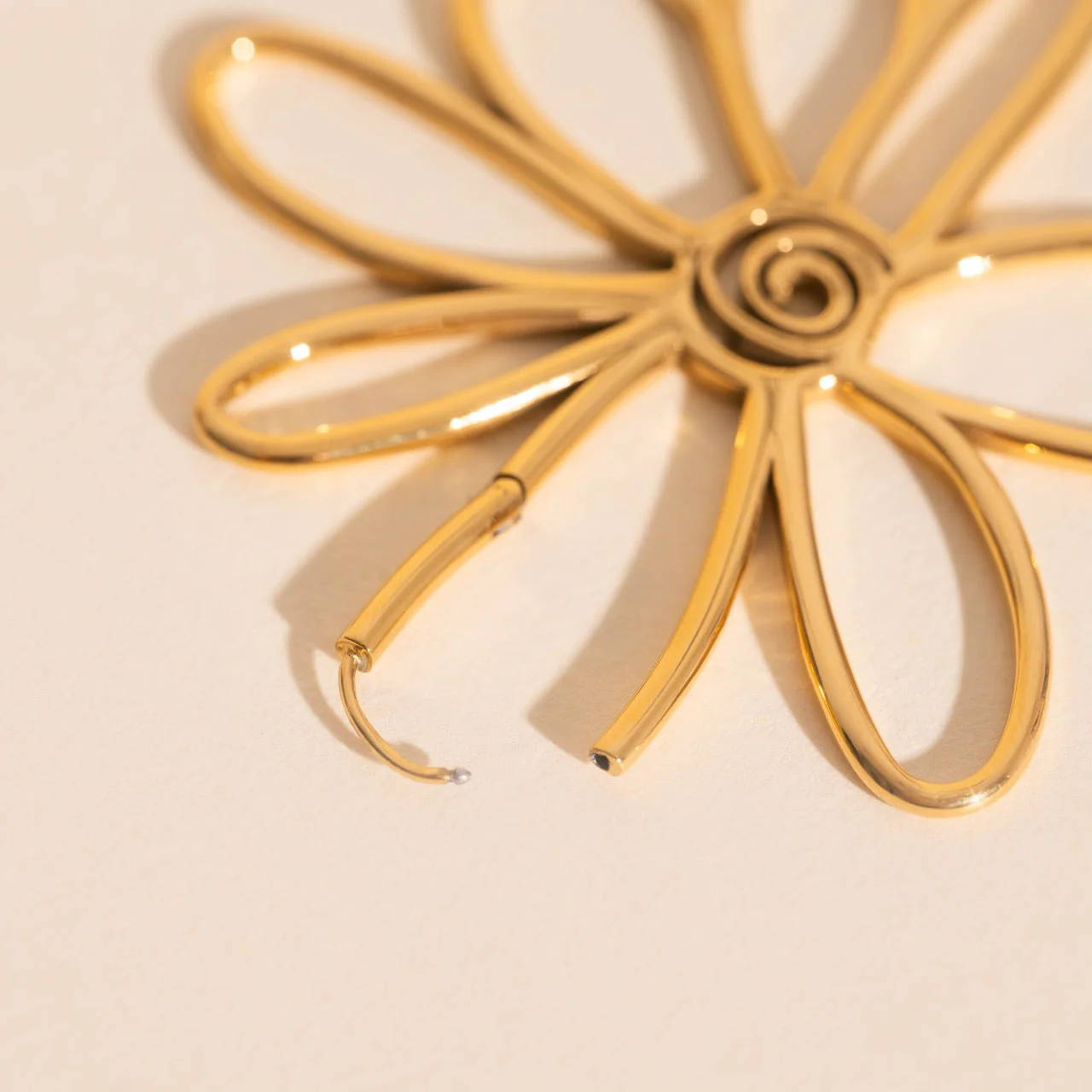 Jumbo Wire Floral Huggie Hoop Earrings - Image 4