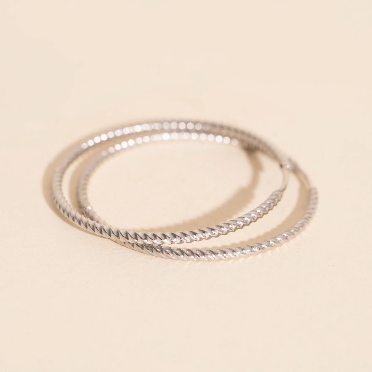 Lasso Rope Rounded Huggie Hoop Earrings