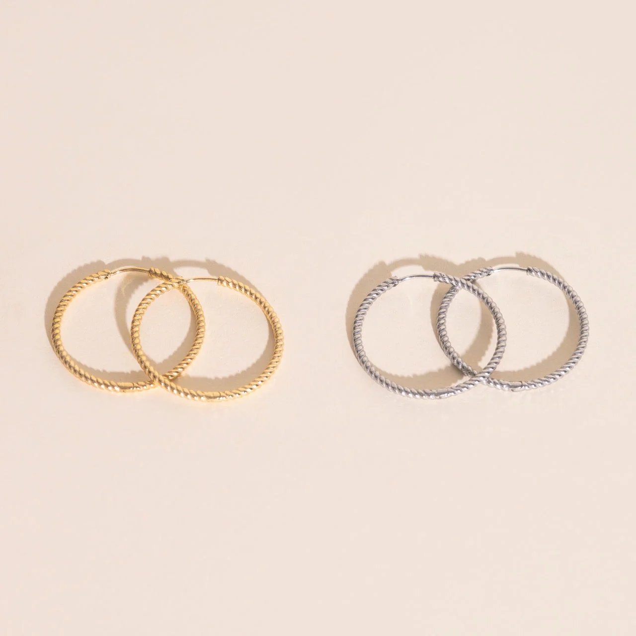 Lasso Rope Rounded Huggie Hoop Earrings - Image 14