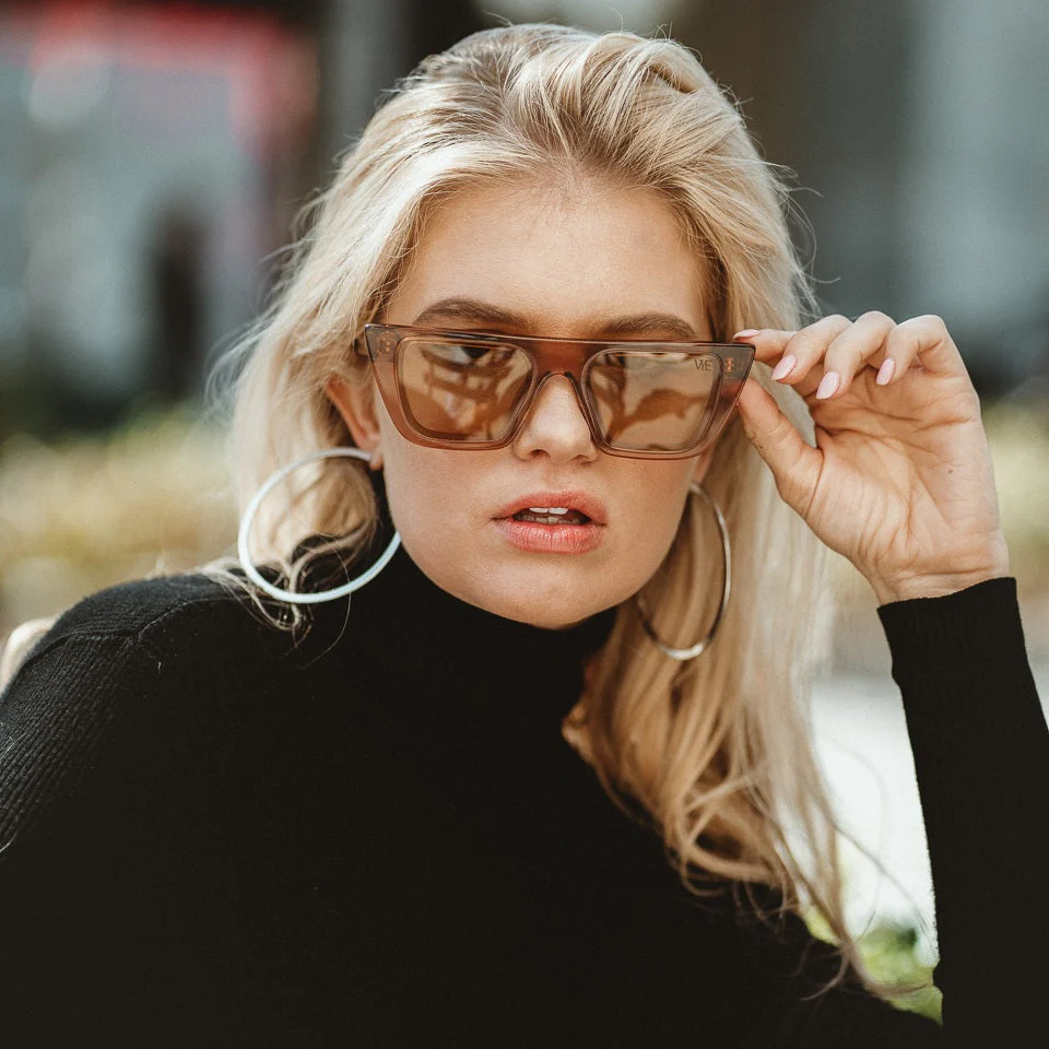 LEGENDARY Sunglasses - Image 5