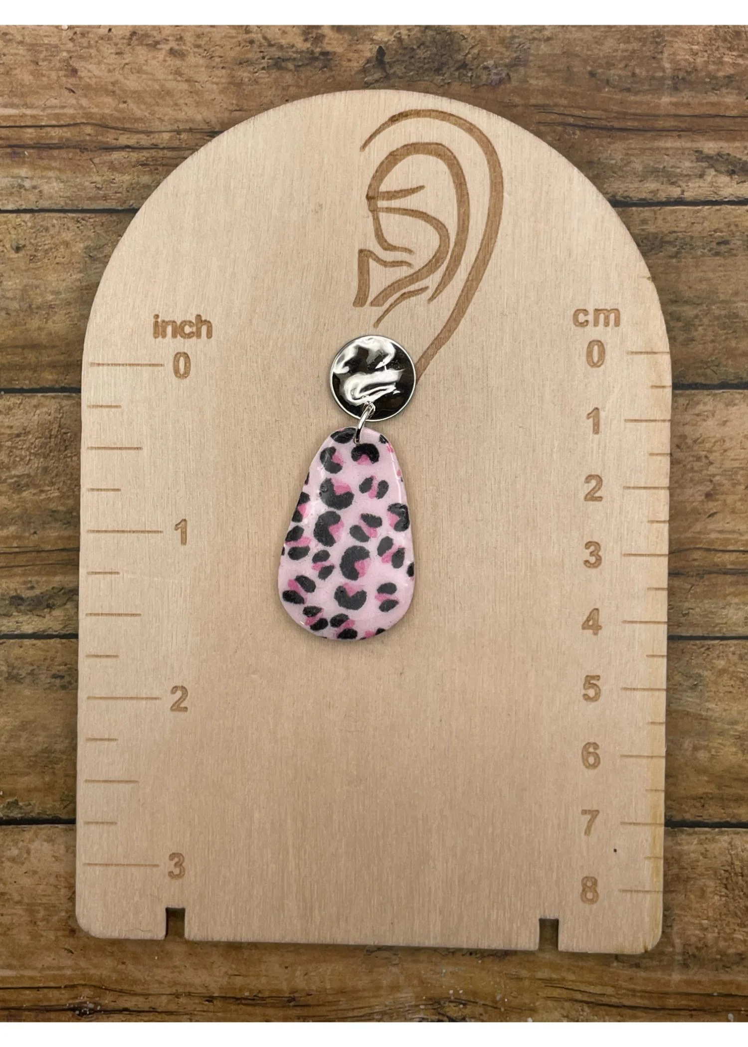 Pink Leopard Print Teardrop Dangle Earrings - Image 2