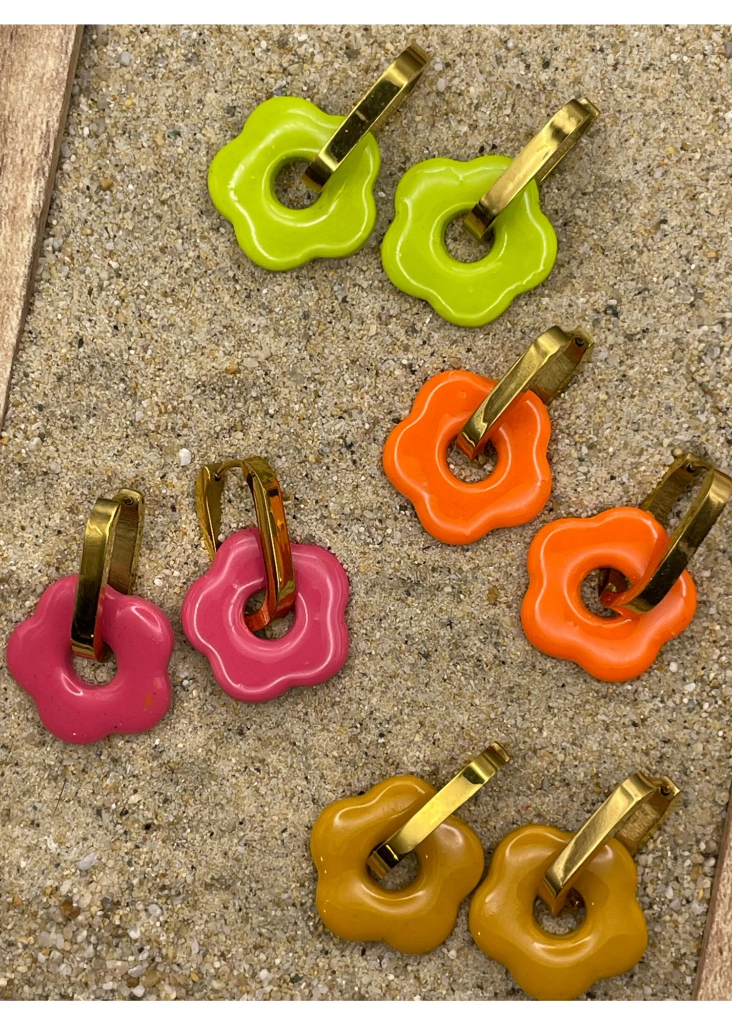Mod Flower Huggie Hoop Earrings