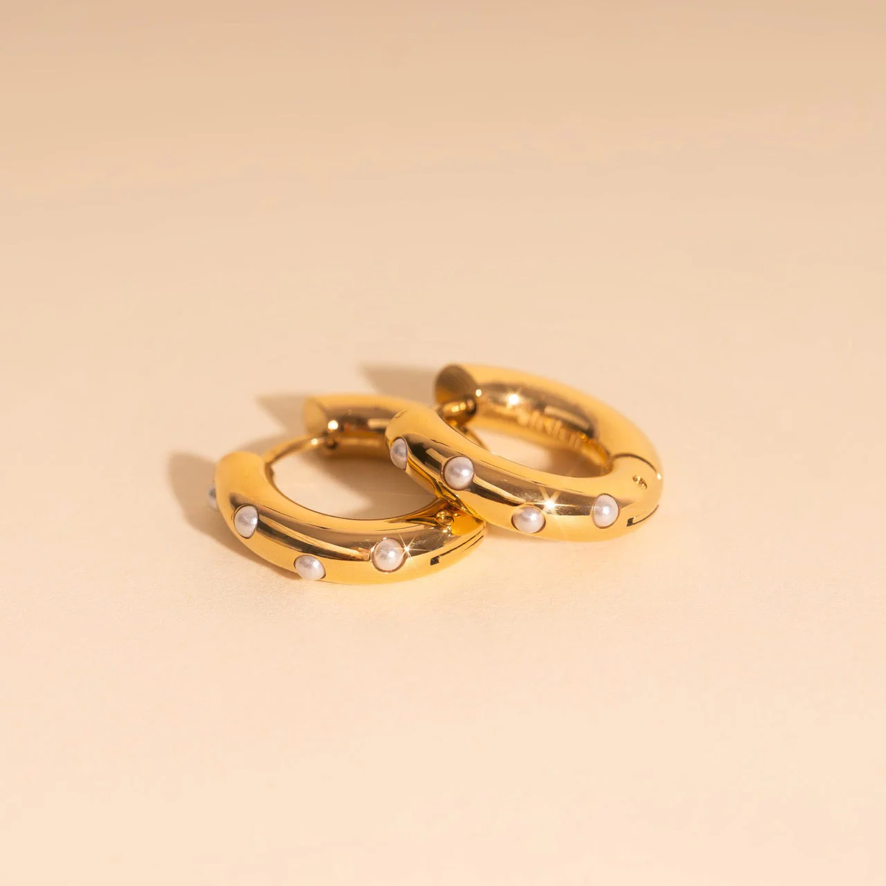 Pearl Chunky Rounded Huggie Hoop Earrings - Image 5