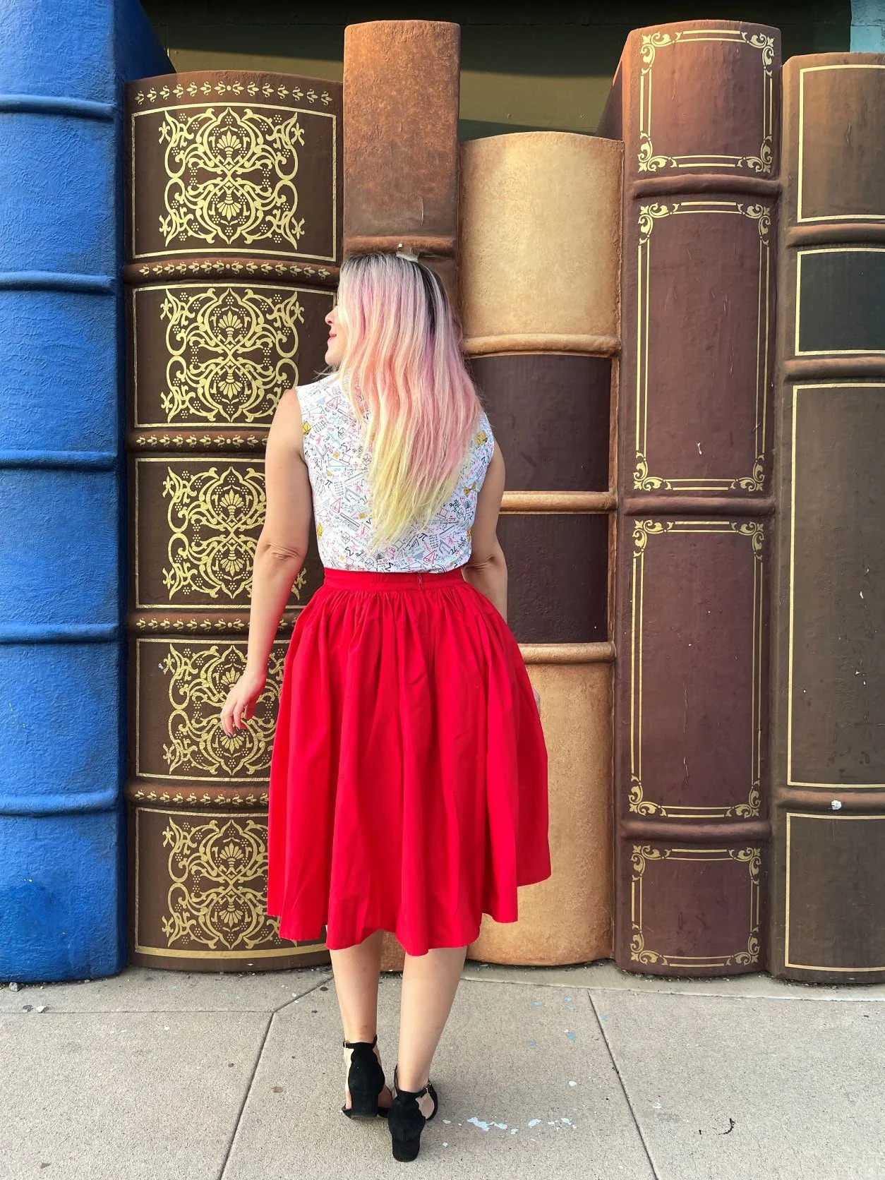 Peggy Swing Skirt in Red - Image 4