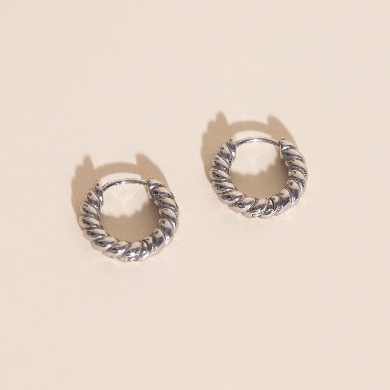 Rope Chunky Rounded Huggie Hoop Earrings - Image 7