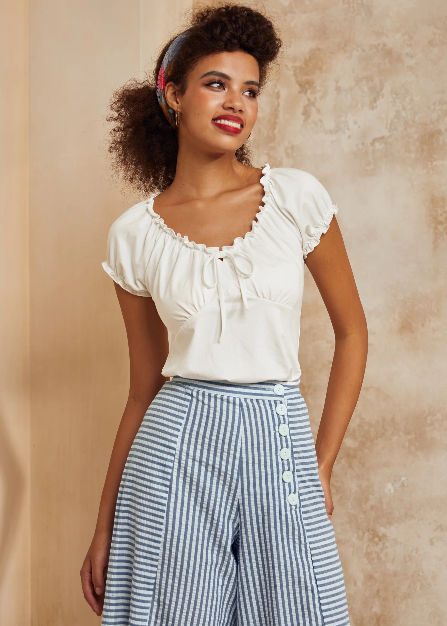 The Darling Detail Bow Tee - Image 6