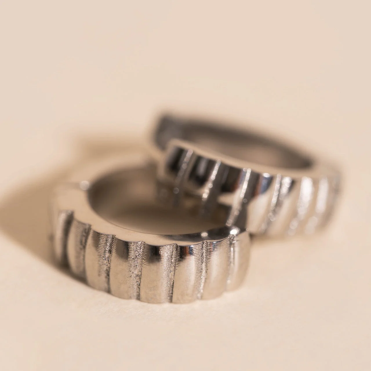 Scalloped Chunky Huggie Hoop Earrings - Image 7