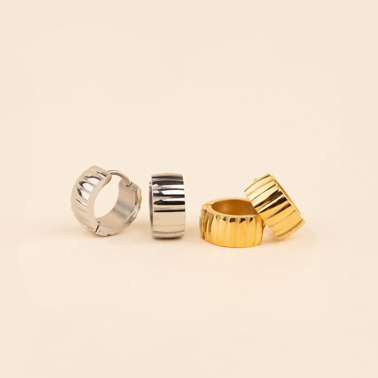 Scalloped Super Chunky Huggie Hoop Earrings - Image 5