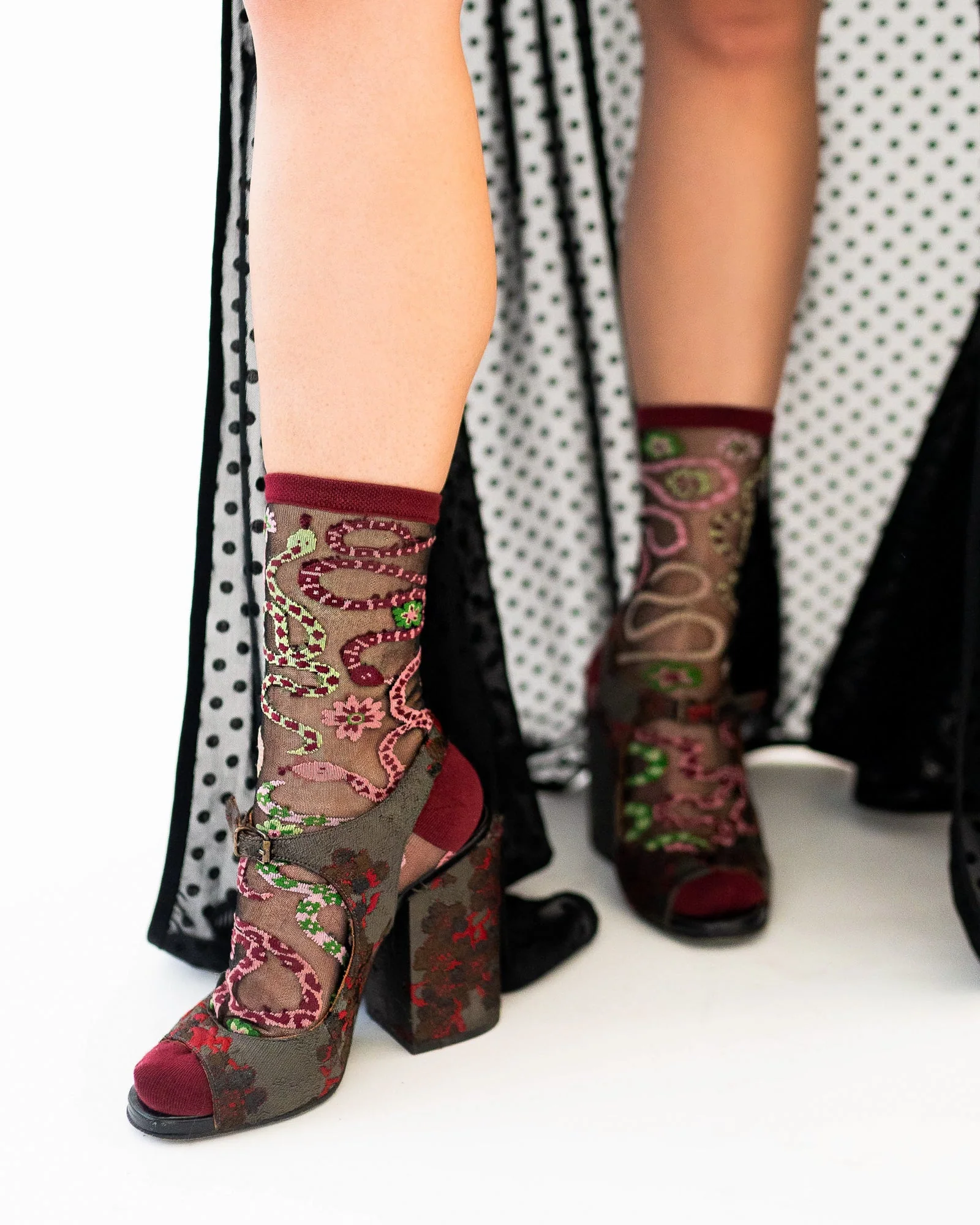 Serpentine Floral Black Sheer Crew Sock - Image 7