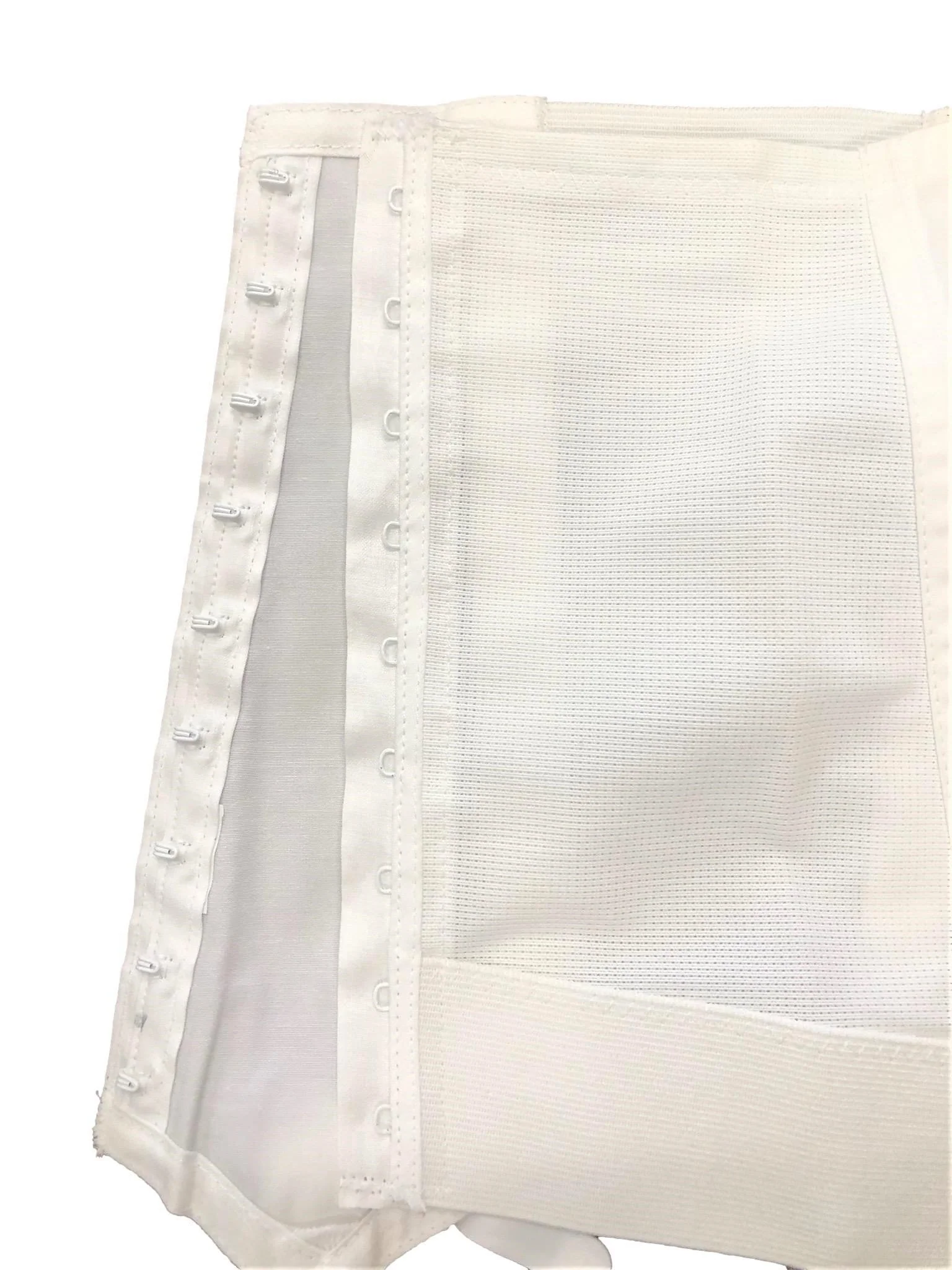 Side Hook Garter Belt (Forgotten Women Vintage Collection) | Style 2015 - Image 3
